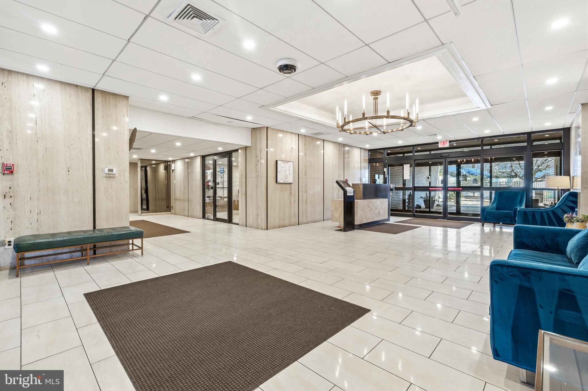 ALEXANDRIA KNOLLS - Residential