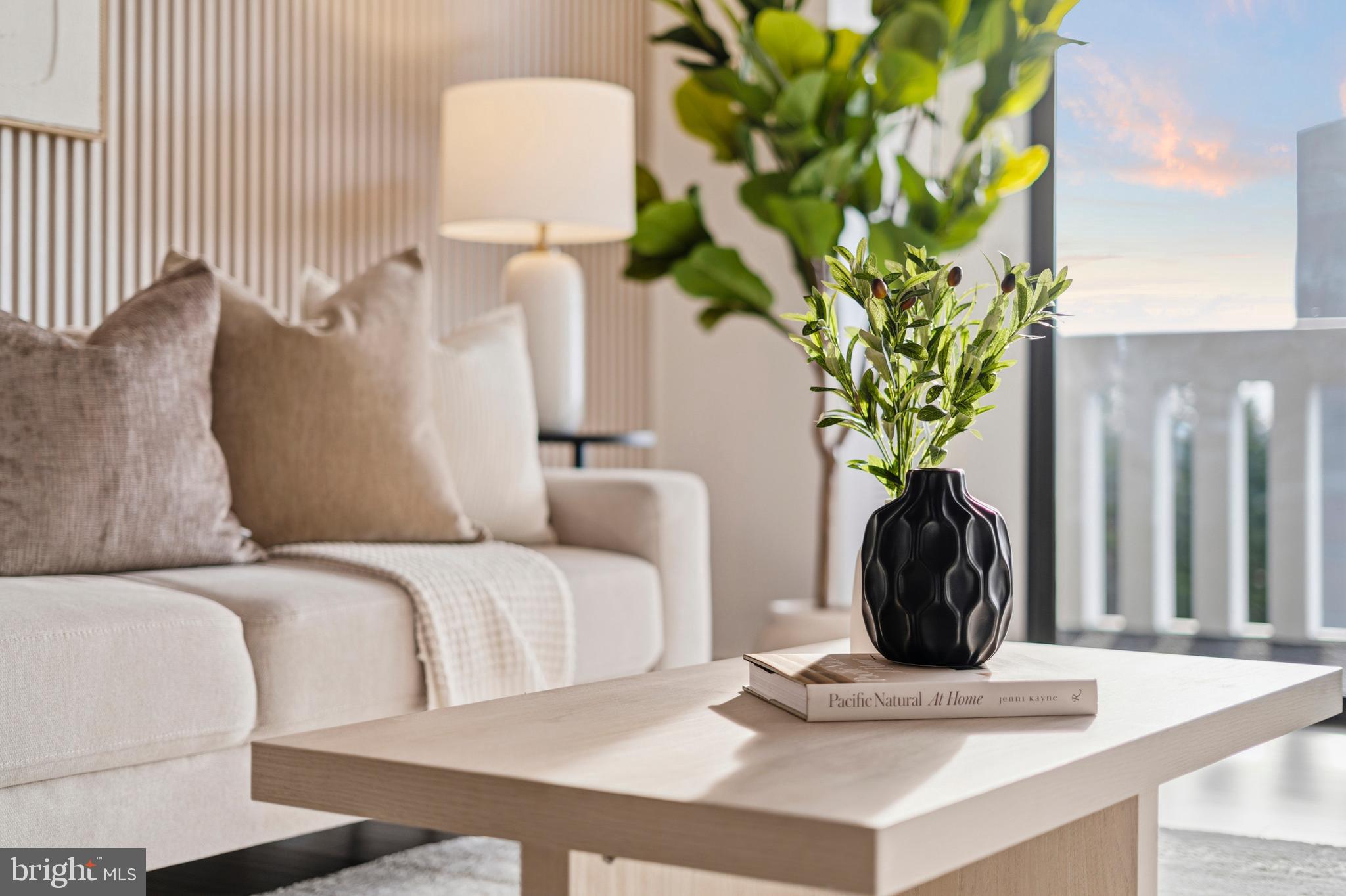 ALEXANDRIA KNOLLS - Residential