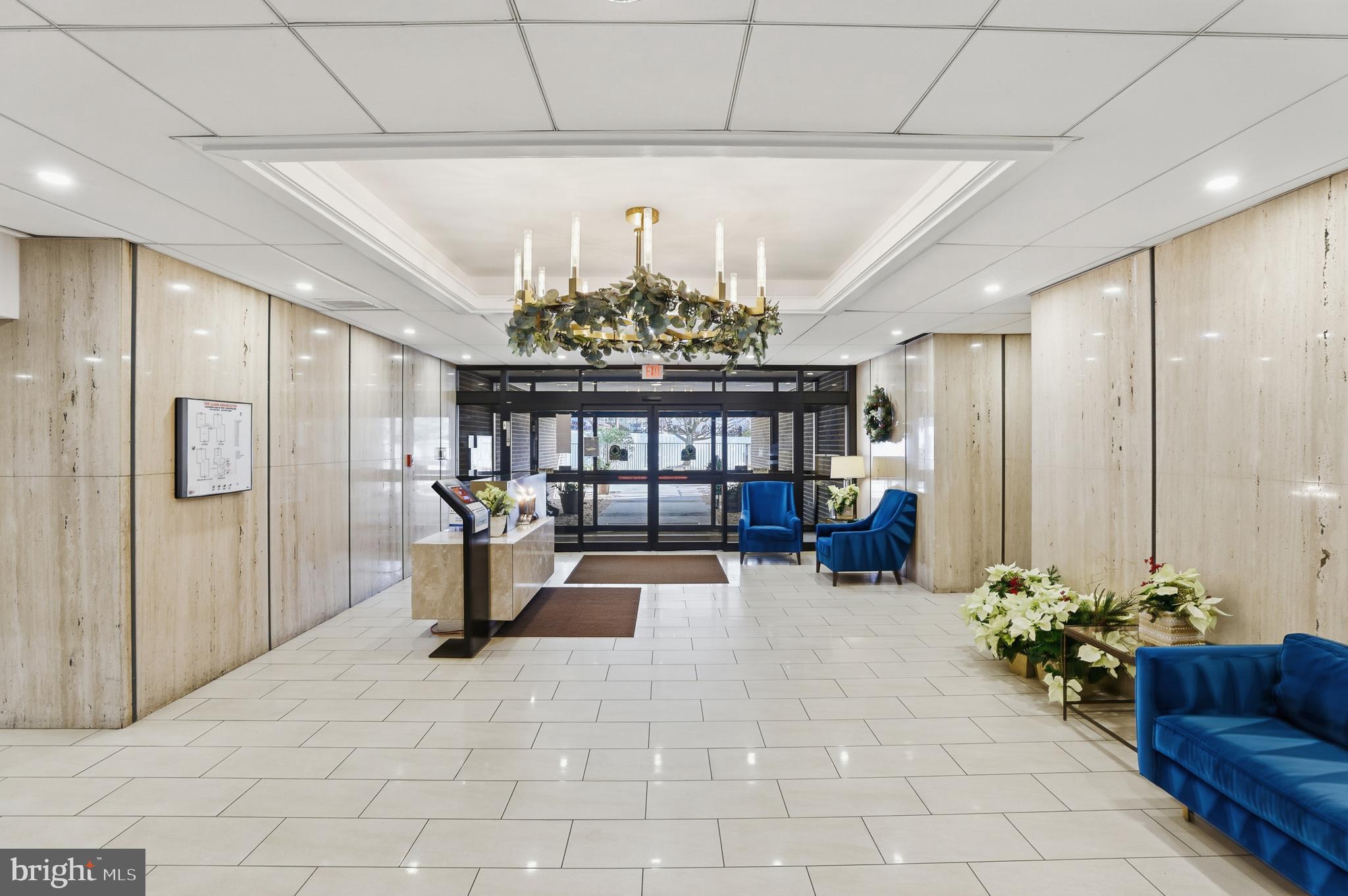 ALEXANDRIA KNOLLS - Residential