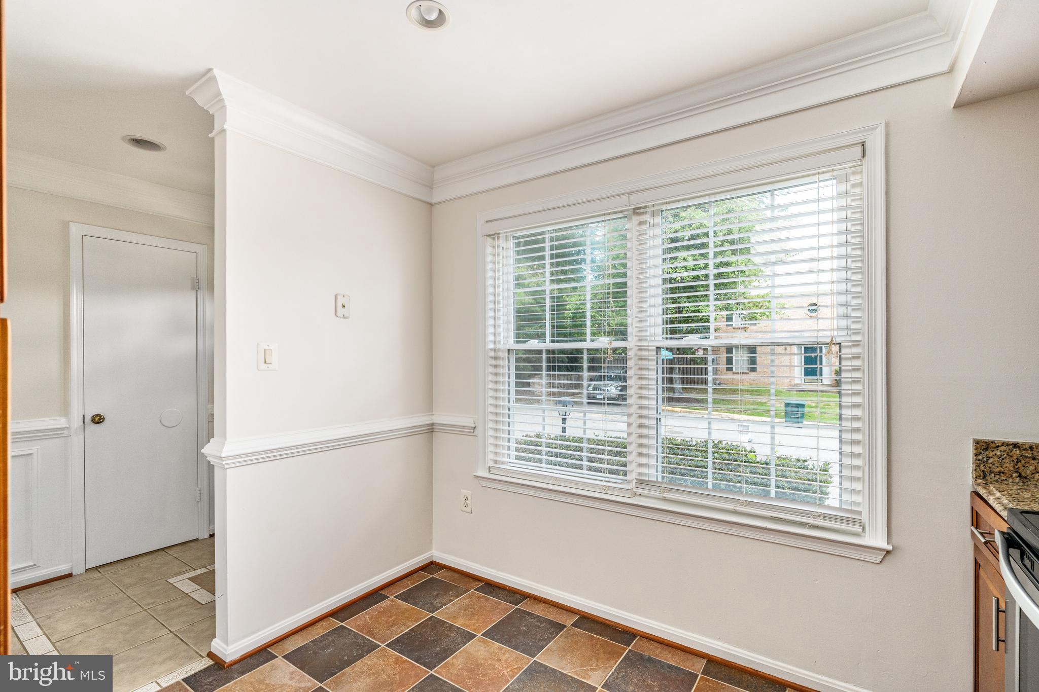 15604 TRAVERSER COURT