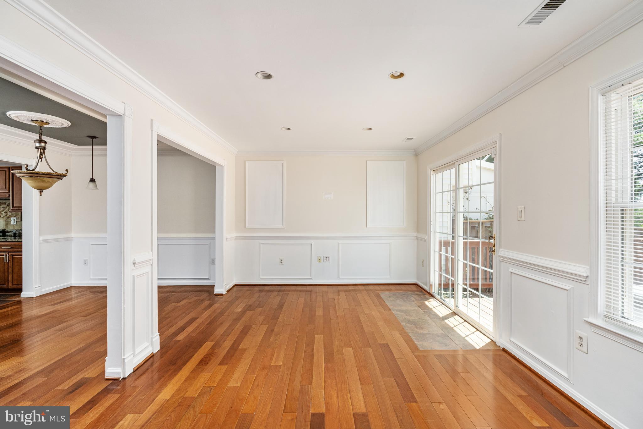 15604 TRAVERSER COURT