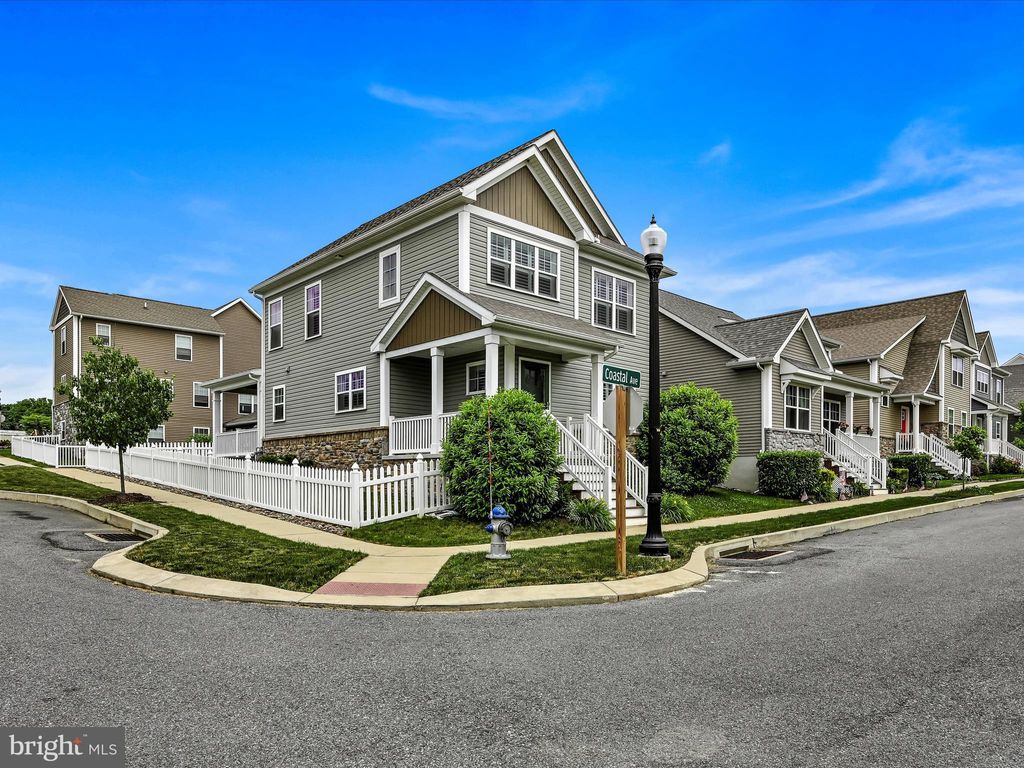 Photo of 1 Coastal Avenue, Ephrata, PA 17522 (MLS # PALA2051944)