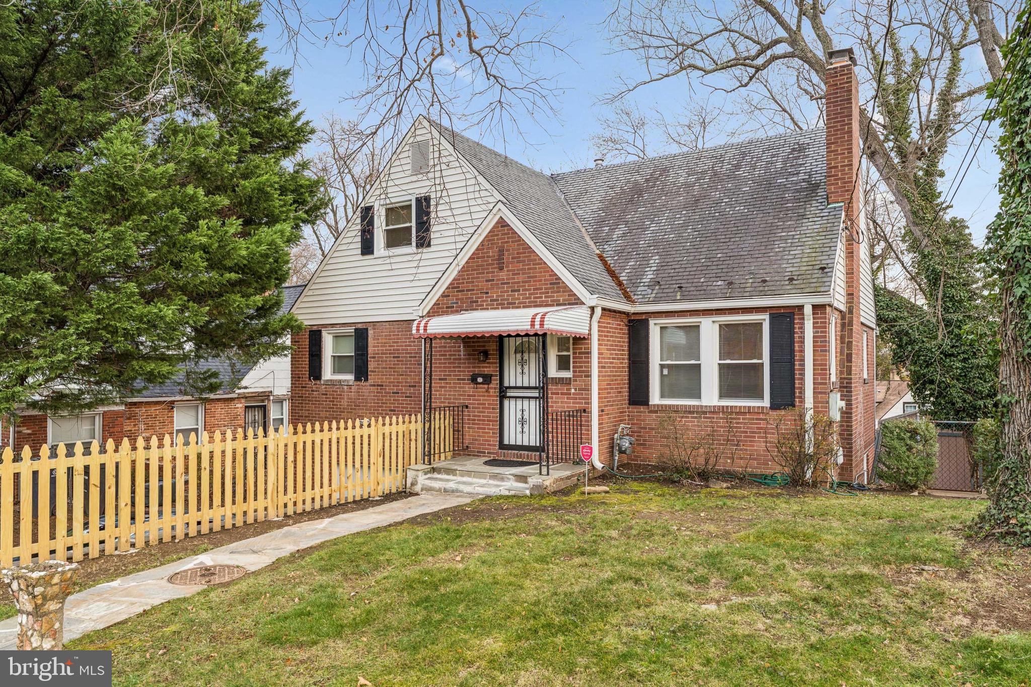 HILLCREST HEIGHTS - Residential Lease