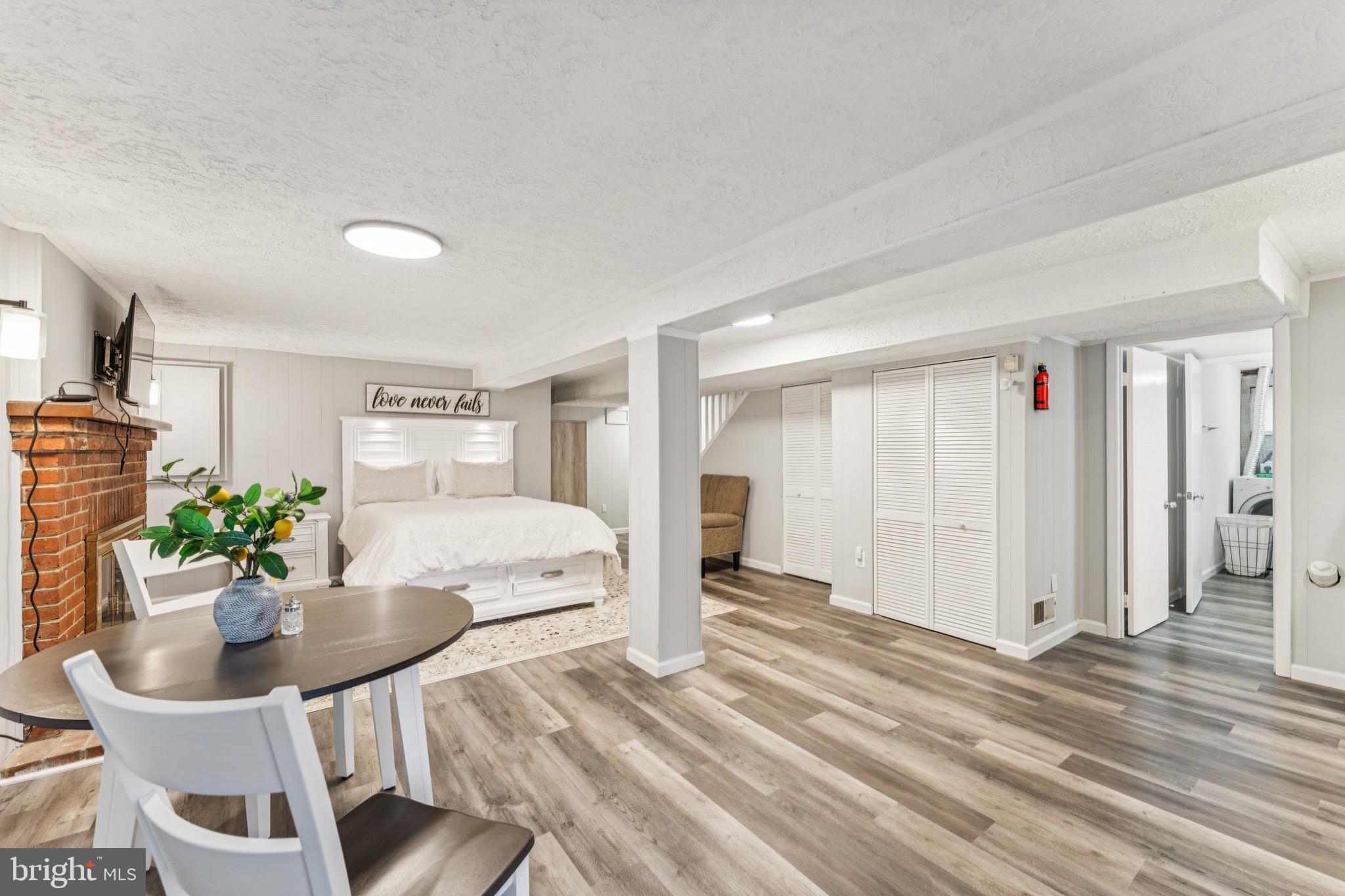 HILLCREST HEIGHTS - Residential Lease