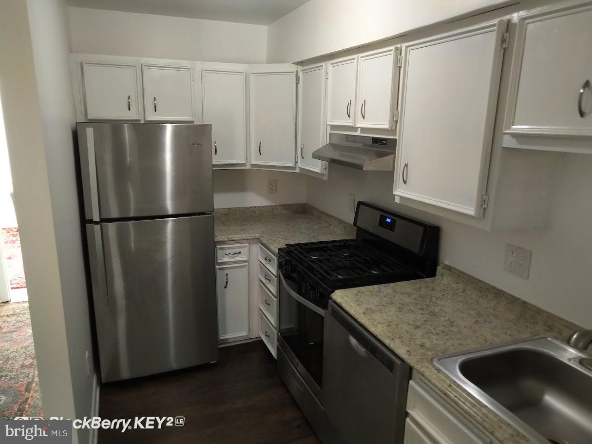 BARRY FARMS - Residential