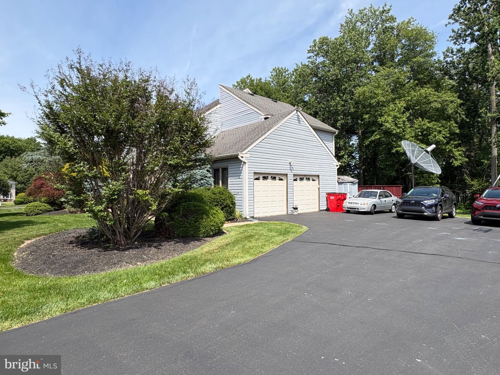 206 STEEPLECHASE DRIVE