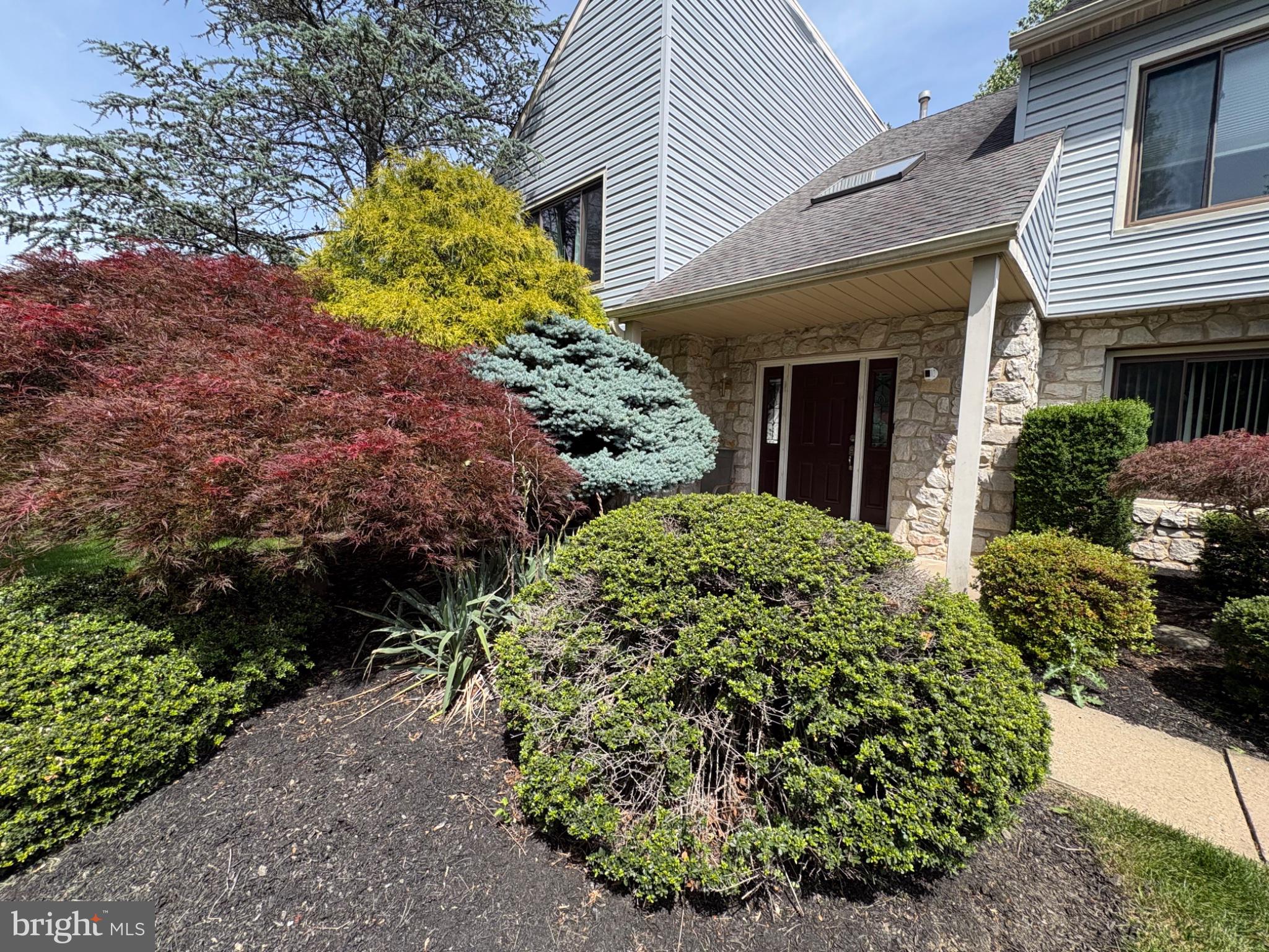 206 STEEPLECHASE DRIVE