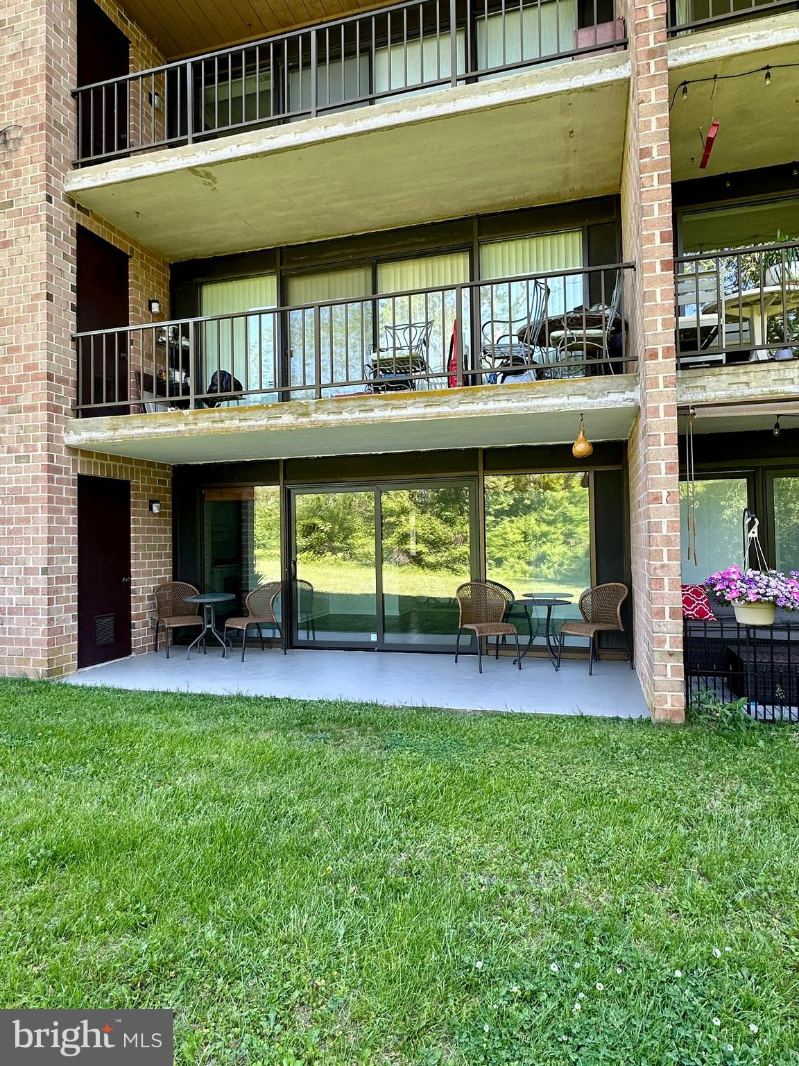 12 HERMITAGE DRIVE