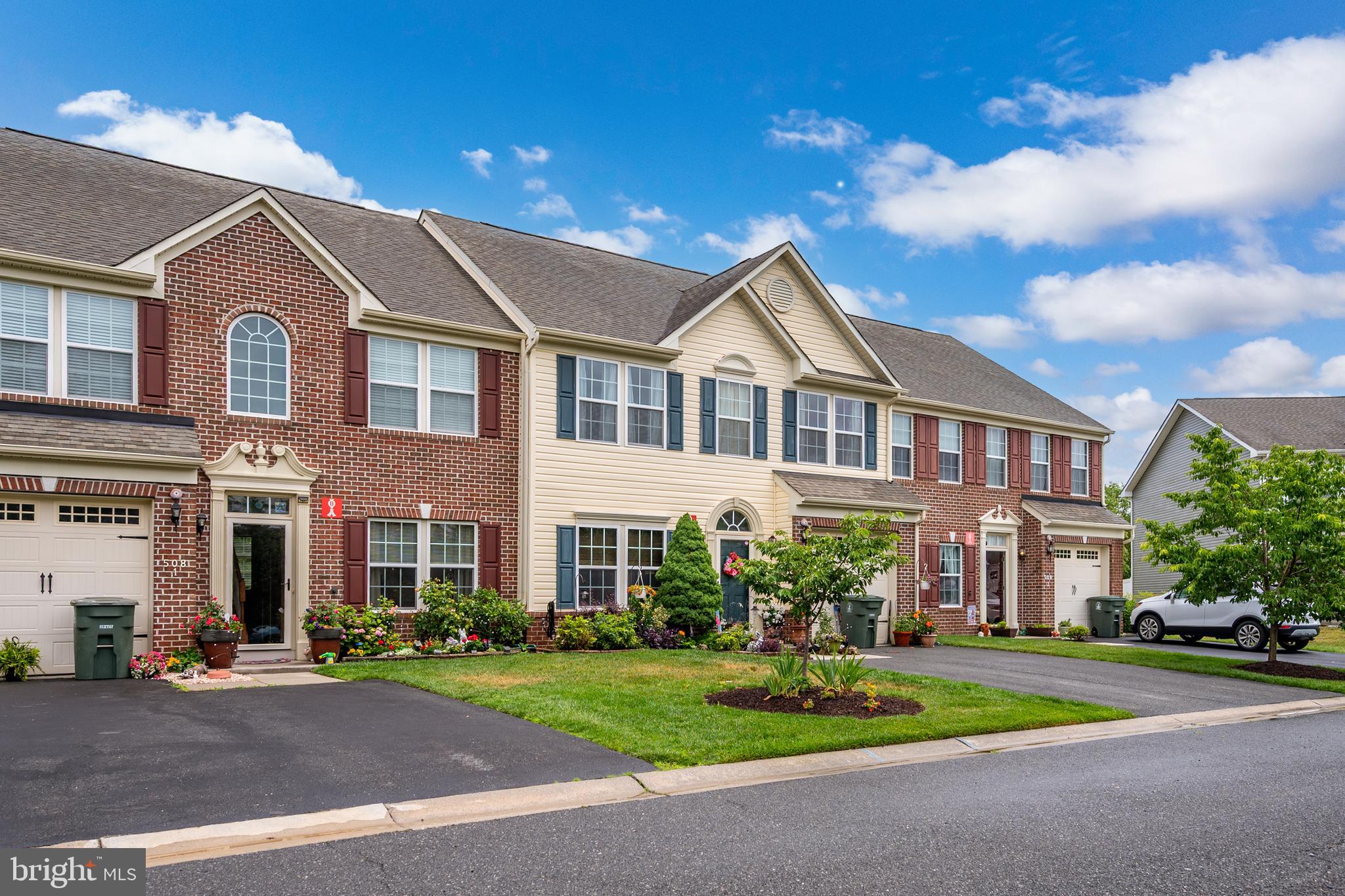 508 SUNLIGHT LANE 2