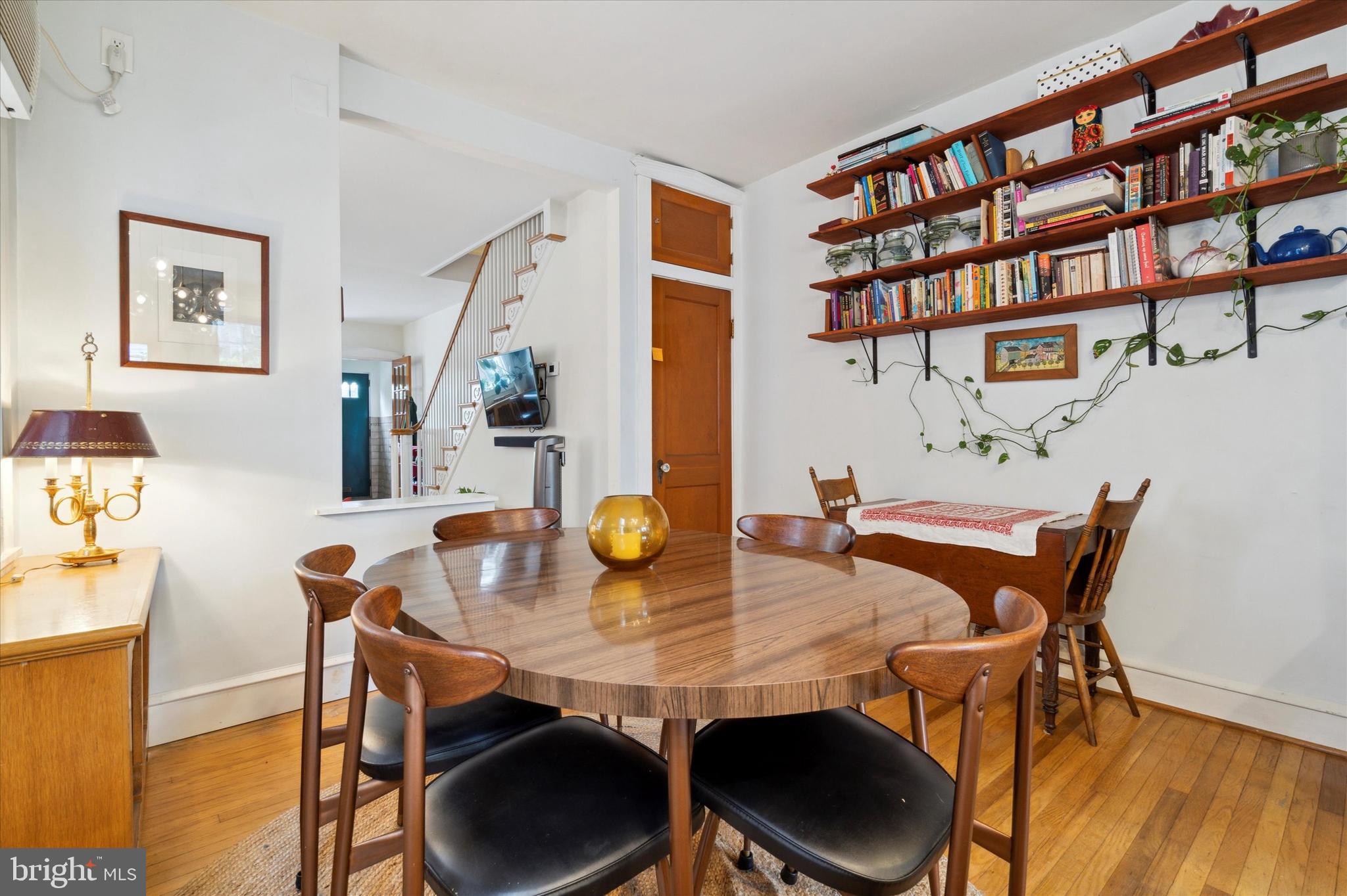 PORT RICHMOND - Residential Lease