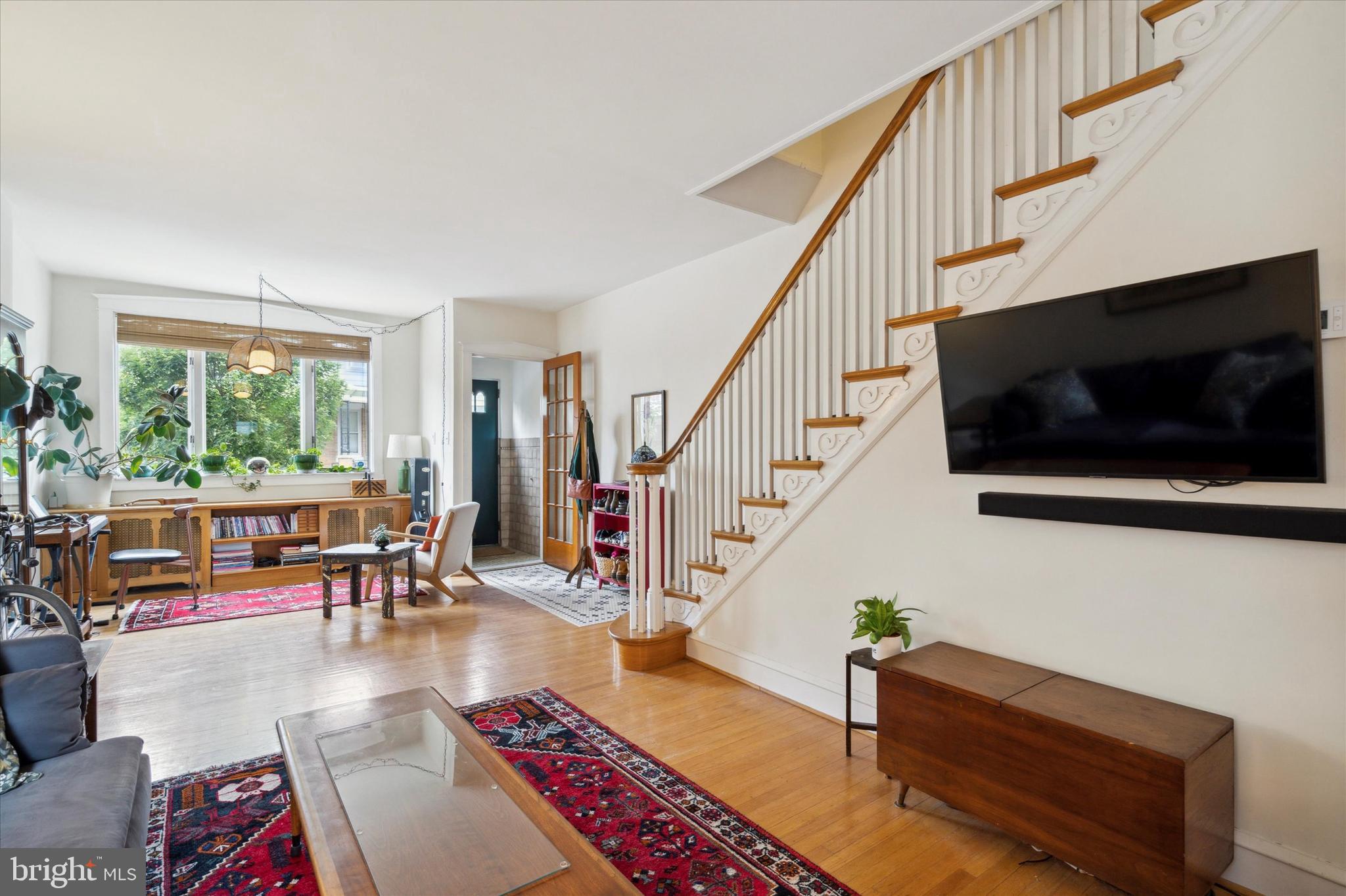 PORT RICHMOND - Residential Lease