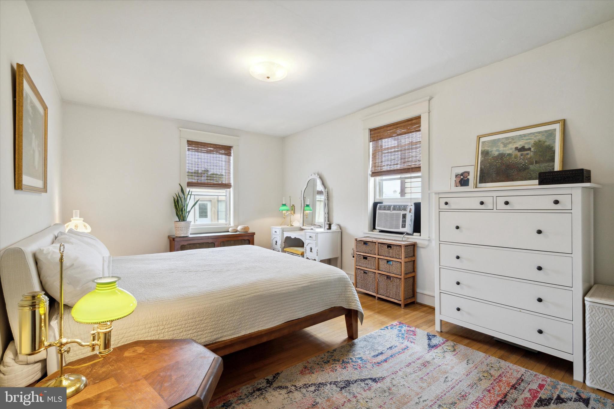 PORT RICHMOND - Residential Lease