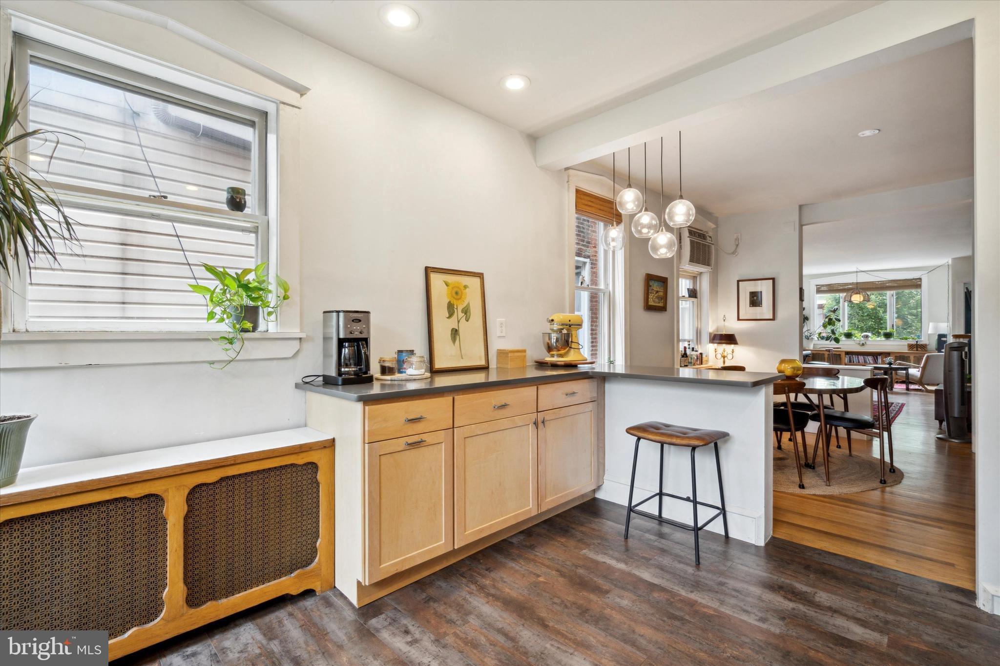 PORT RICHMOND - Residential Lease