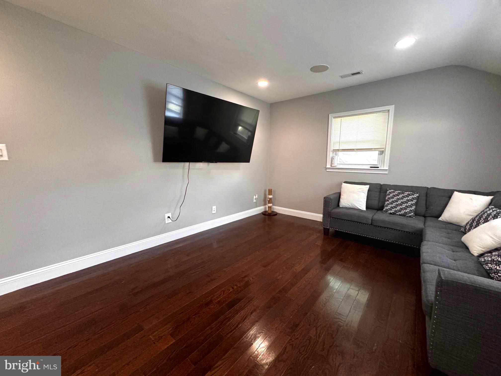 BELLEMEAD - Residential