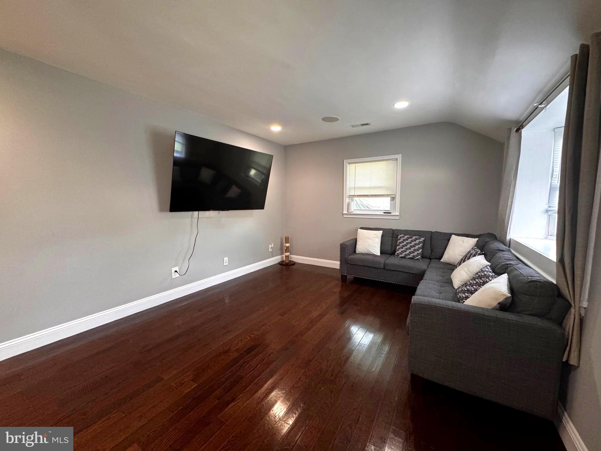 BELLEMEAD - Residential