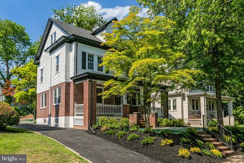 Photo of 248 Hawthorne Avenue, PRINCETON, NJ 08540 (MLS # NJME2077620)
