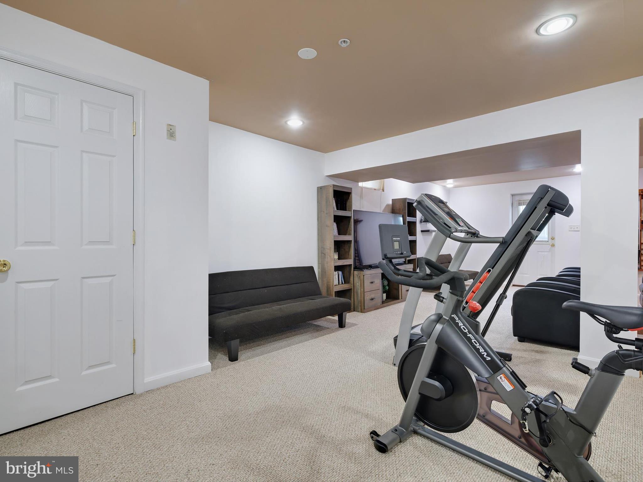 MELWOOD SPRINGS - Residential