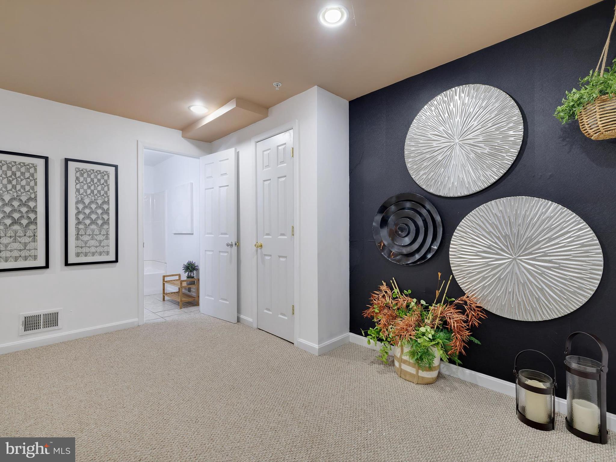 MELWOOD SPRINGS - Residential