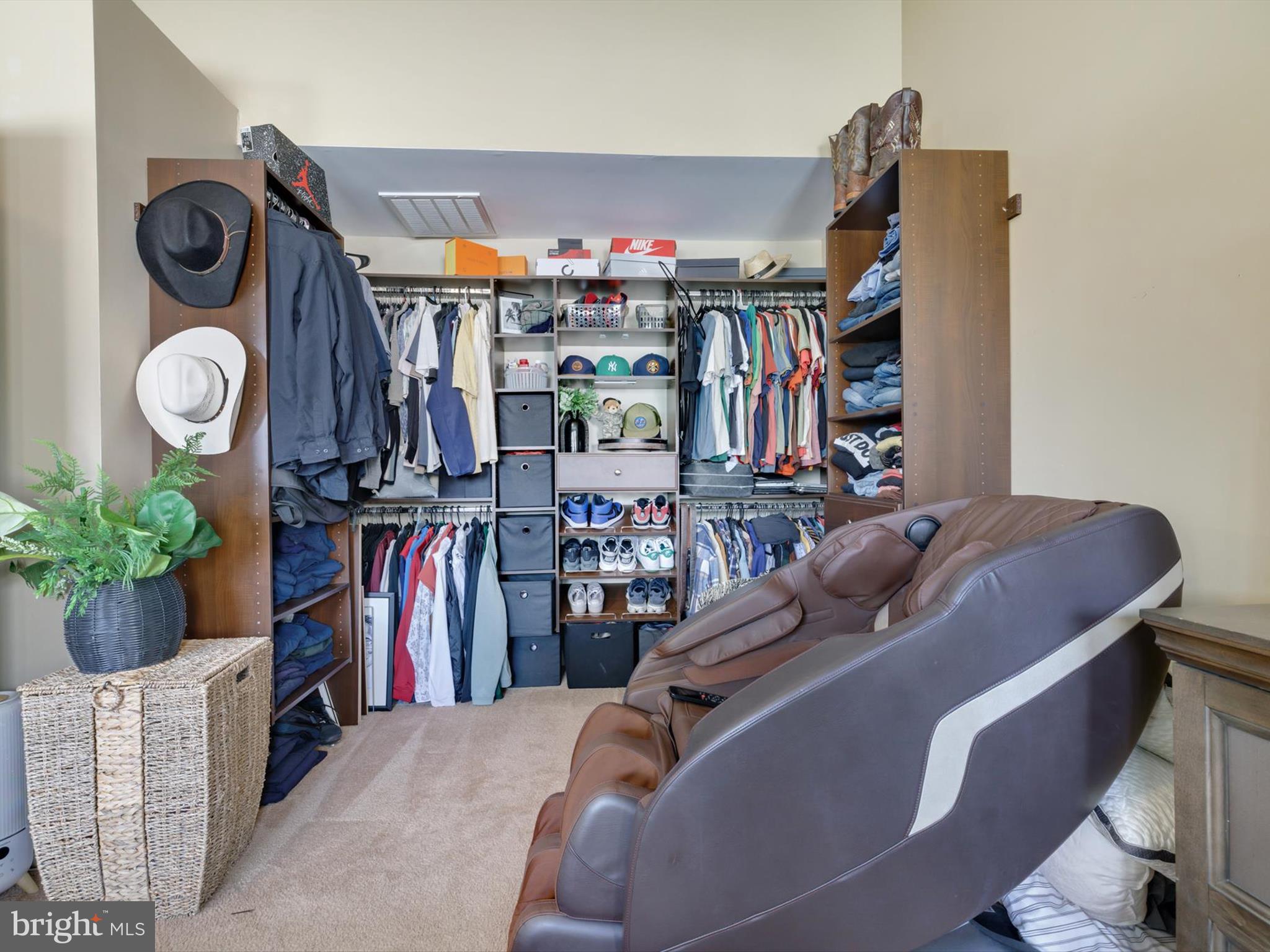 MELWOOD SPRINGS - Residential