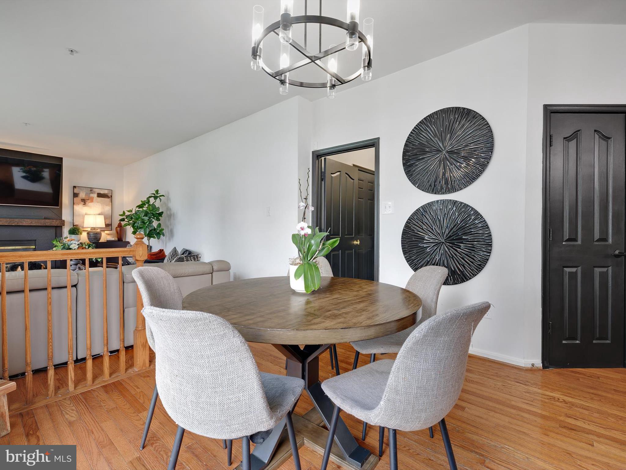 MELWOOD SPRINGS - Residential