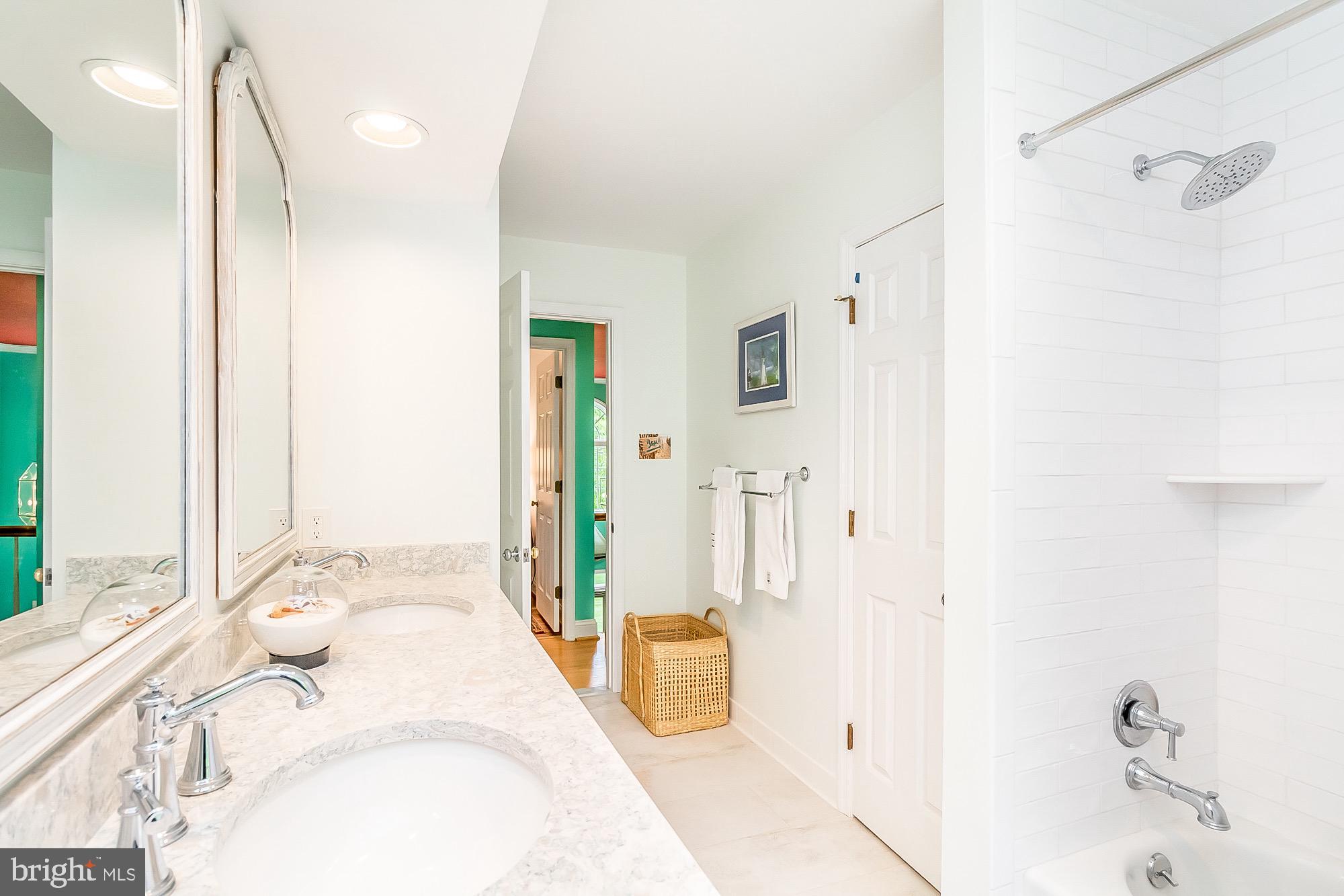 KNAPP MEADOWS - Residential