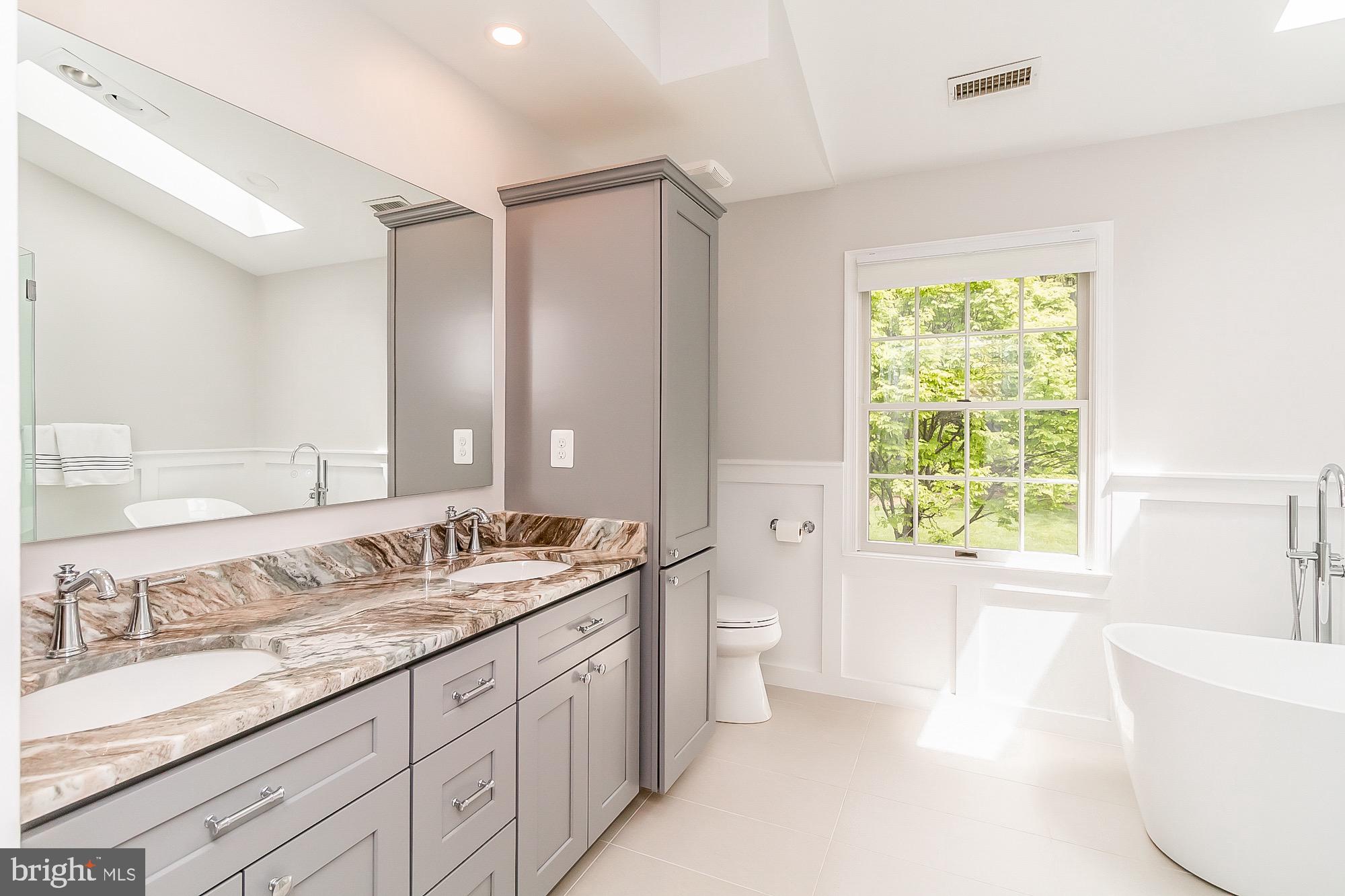 KNAPP MEADOWS - Residential