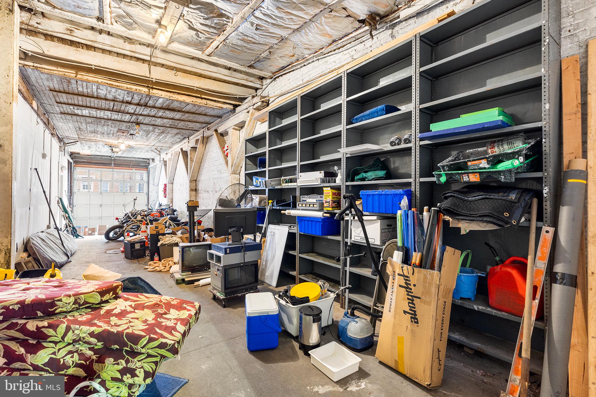 FAIRMOUNT - Commercial Sale