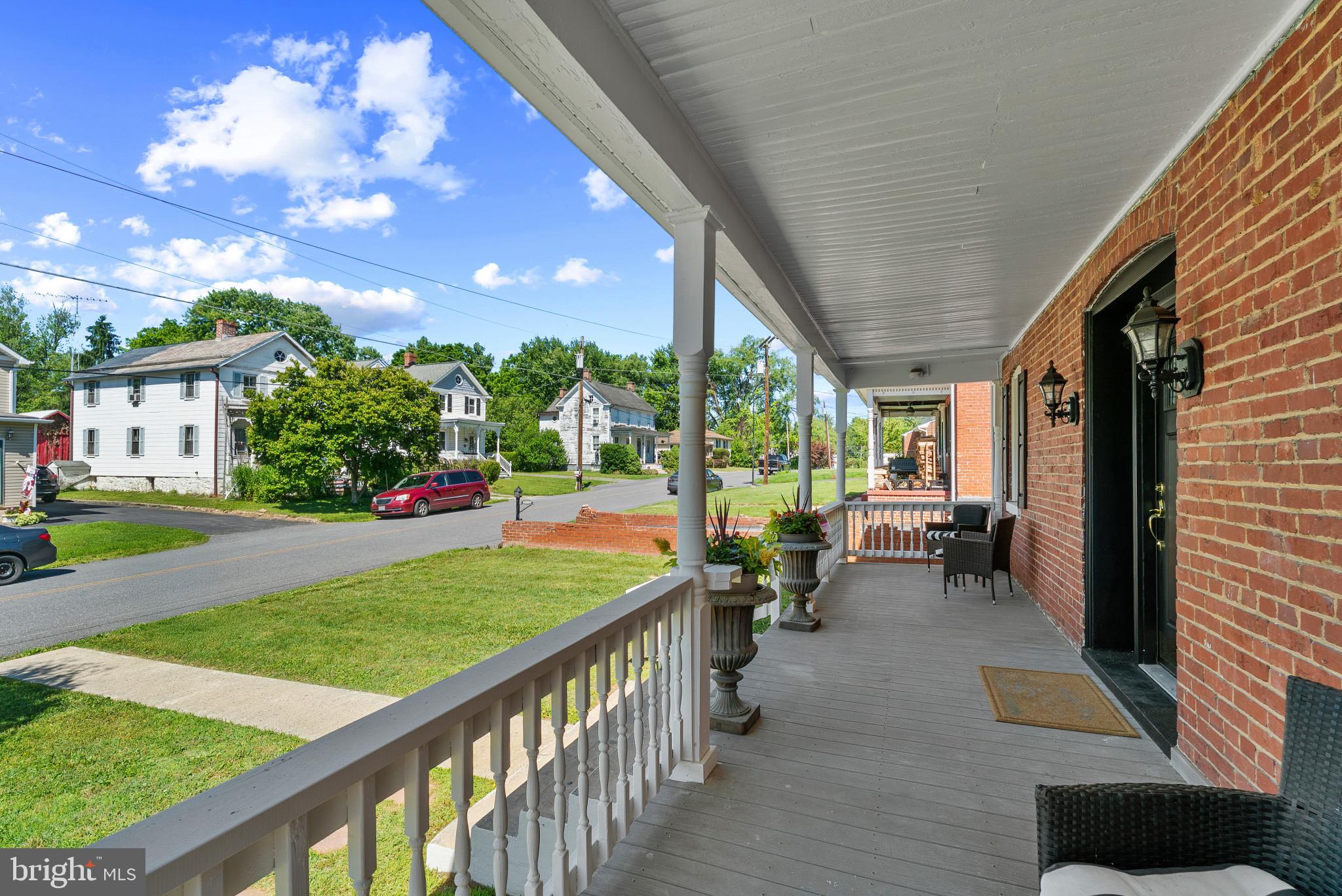 6822 BUCKINGHAM LANE