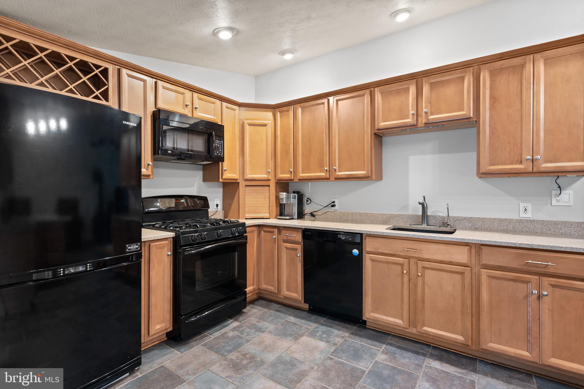 ELMHURST - Residential