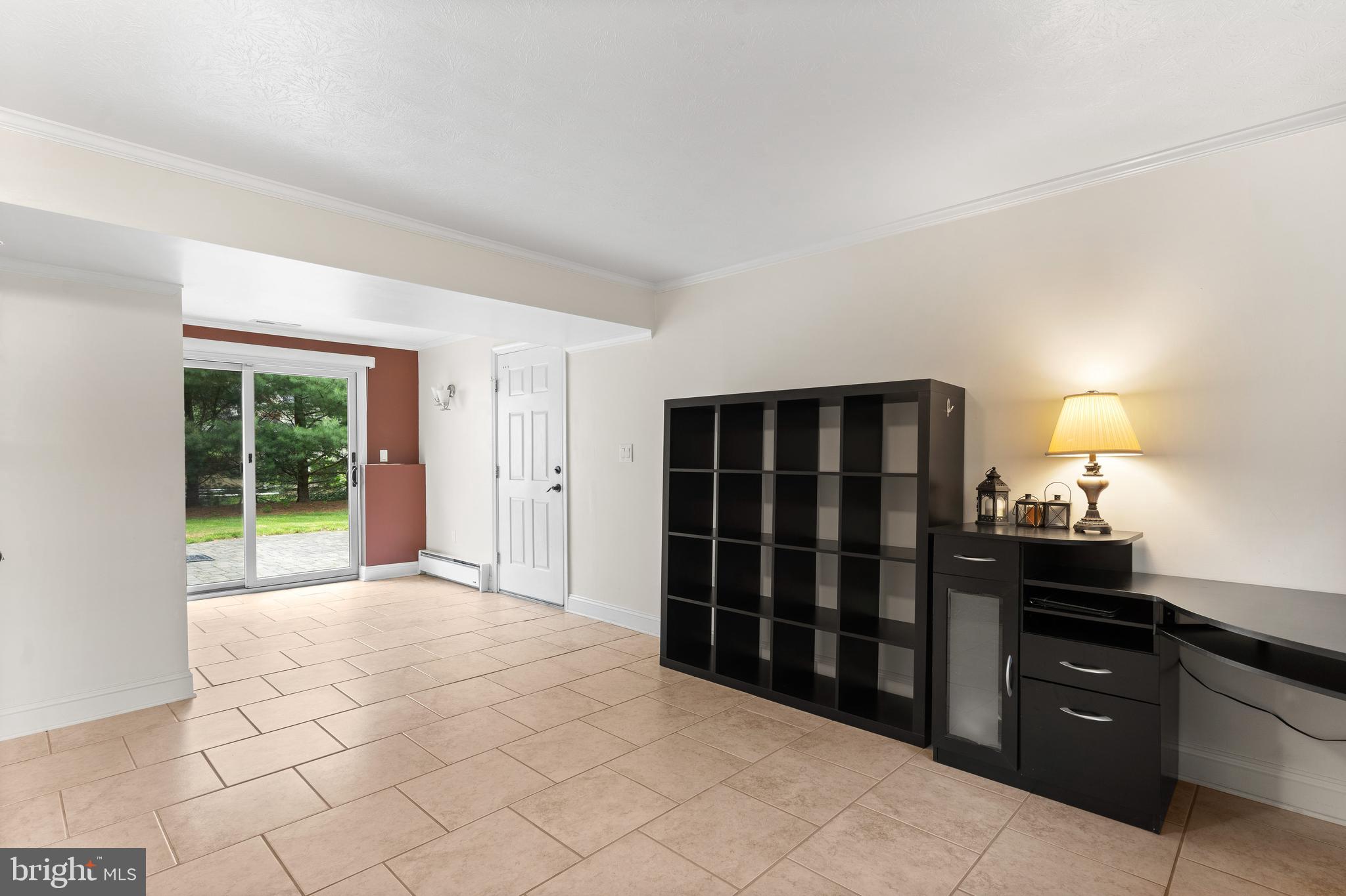 ELMHURST - Residential