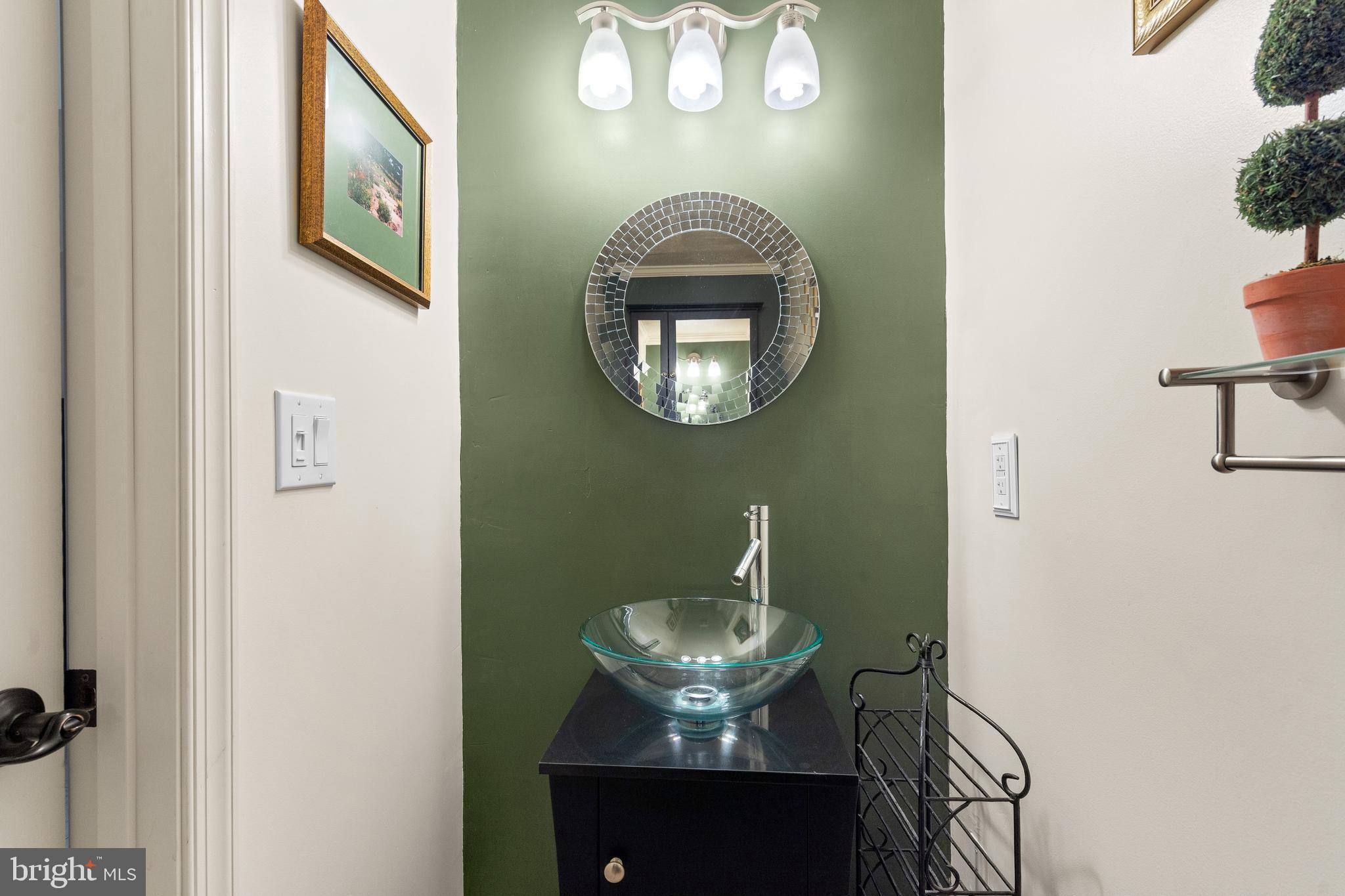 ELMHURST - Residential