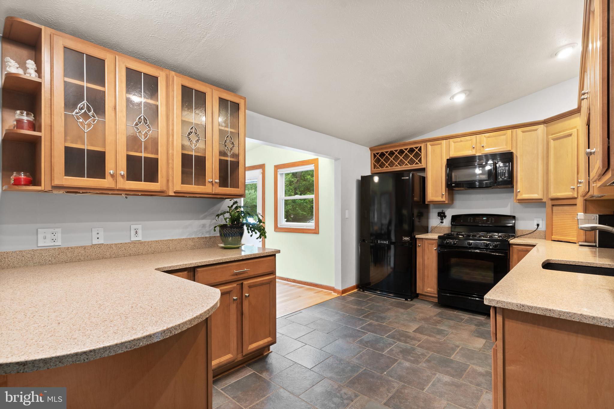 ELMHURST - Residential