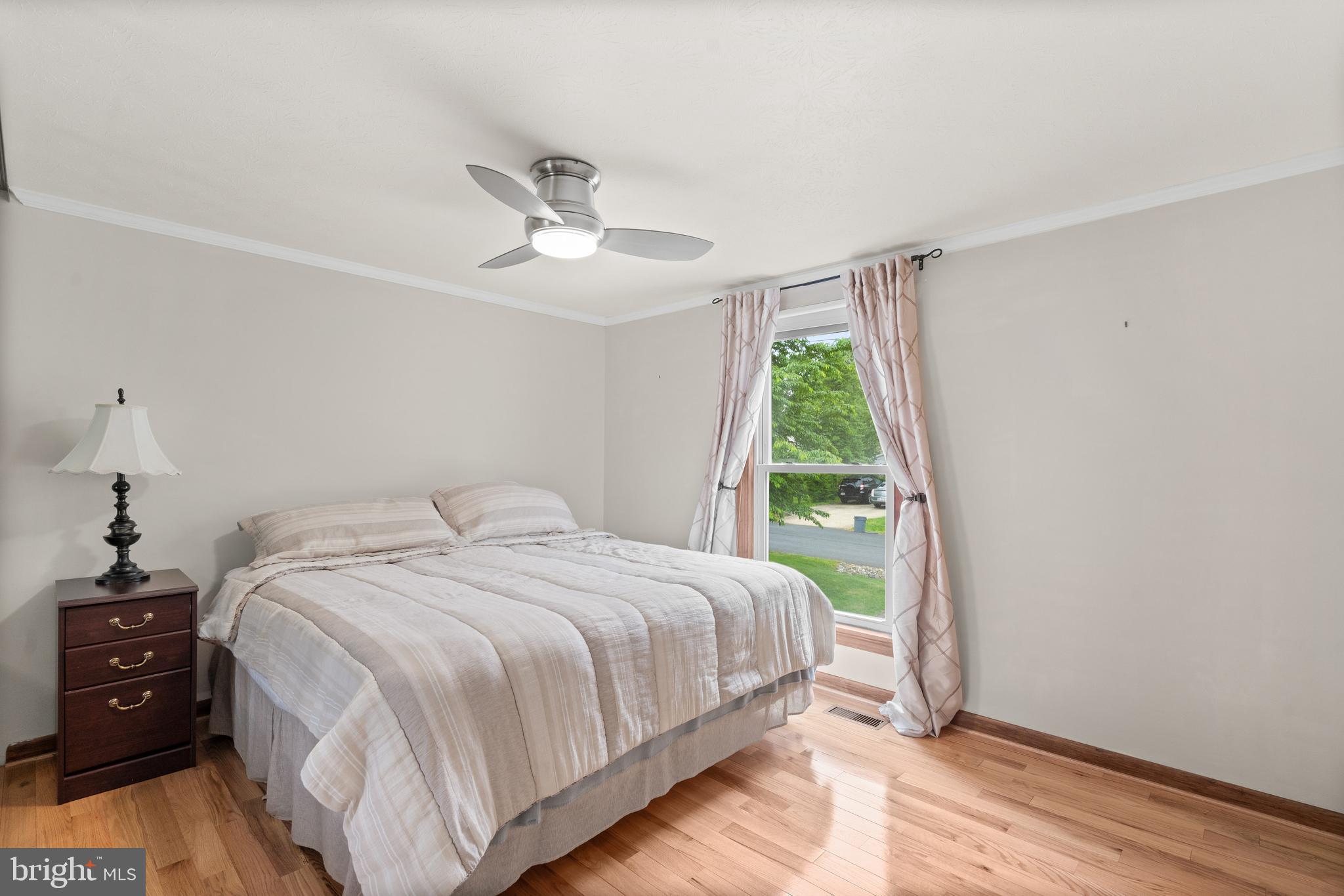 ELMHURST - Residential