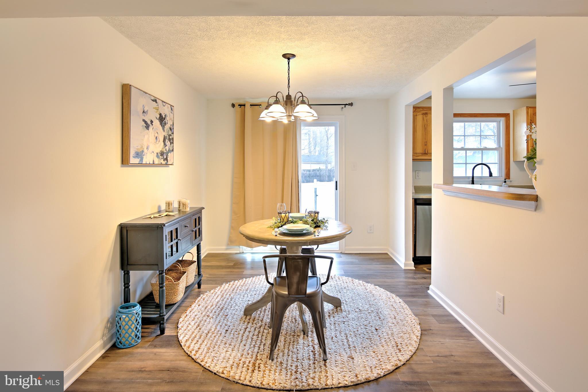 KINGS COURT - Residential