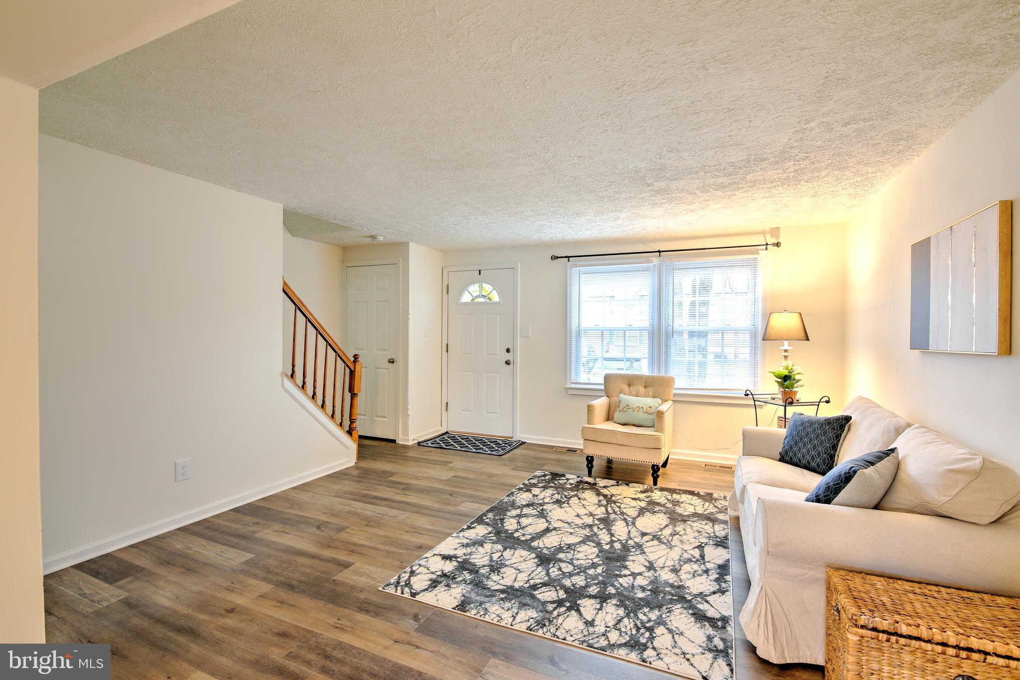 KINGS COURT - Residential