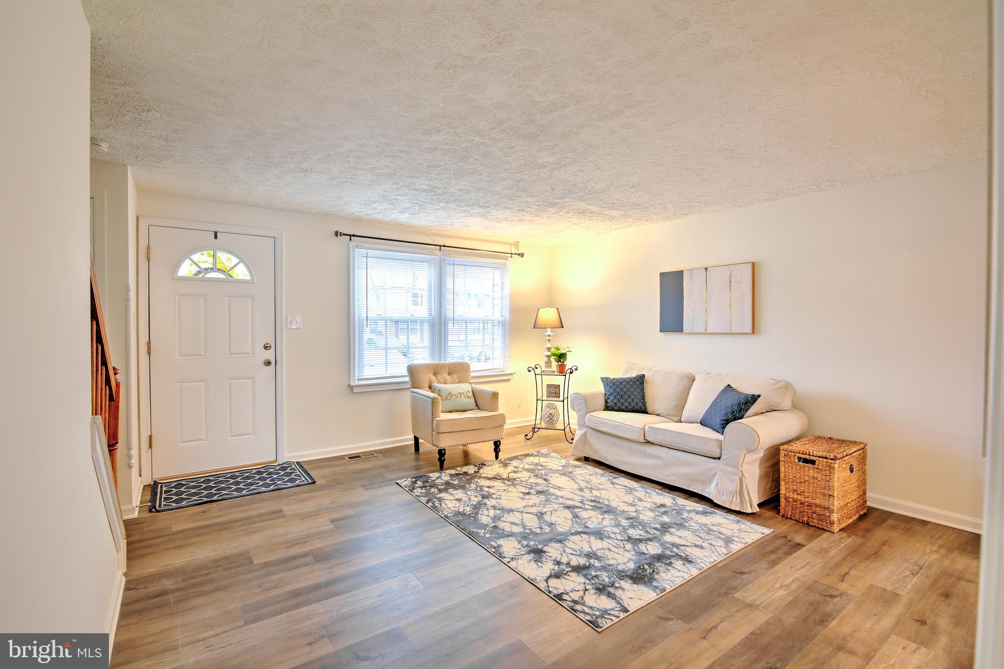 KINGS COURT - Residential