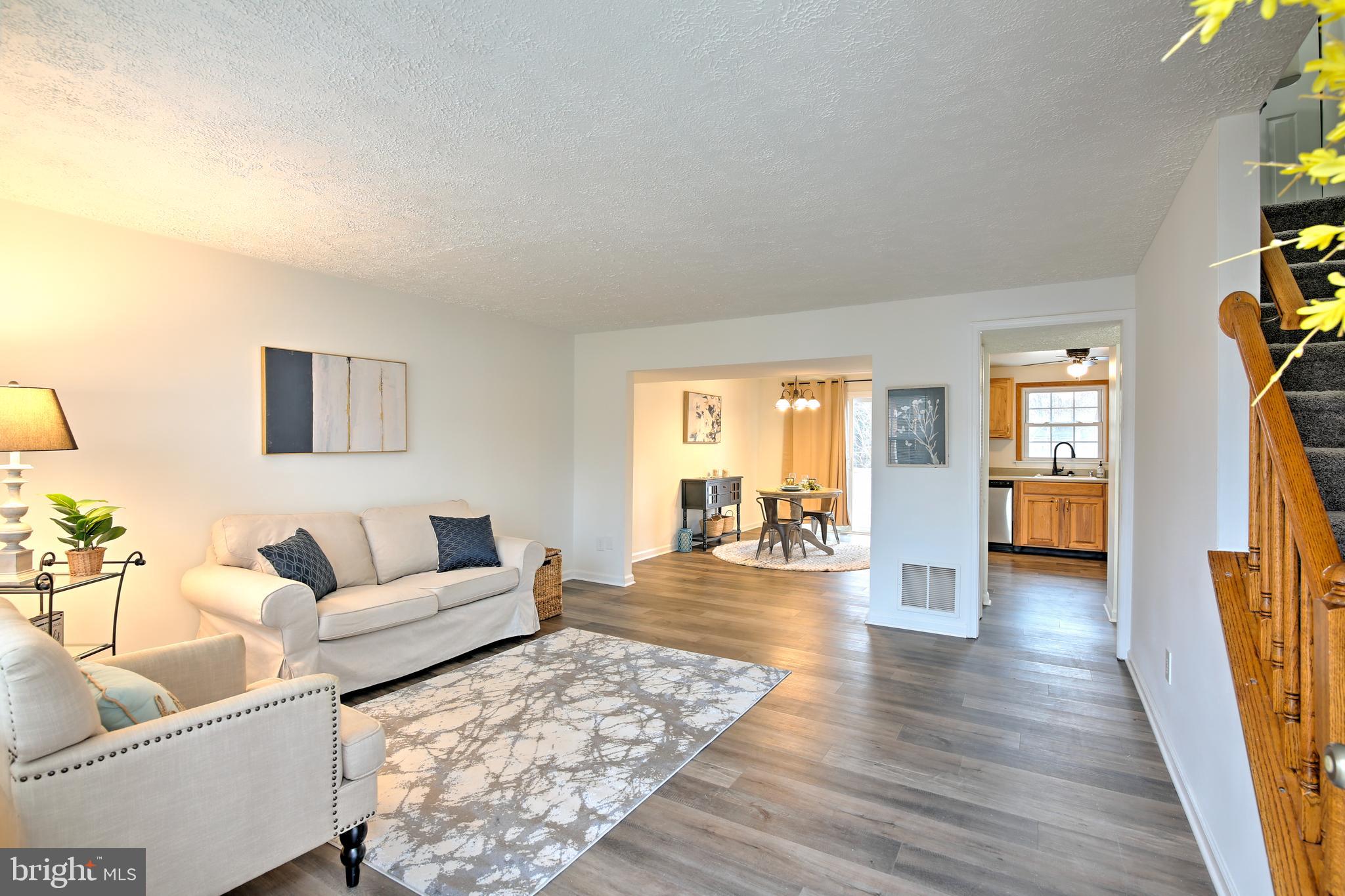 KINGS COURT - Residential