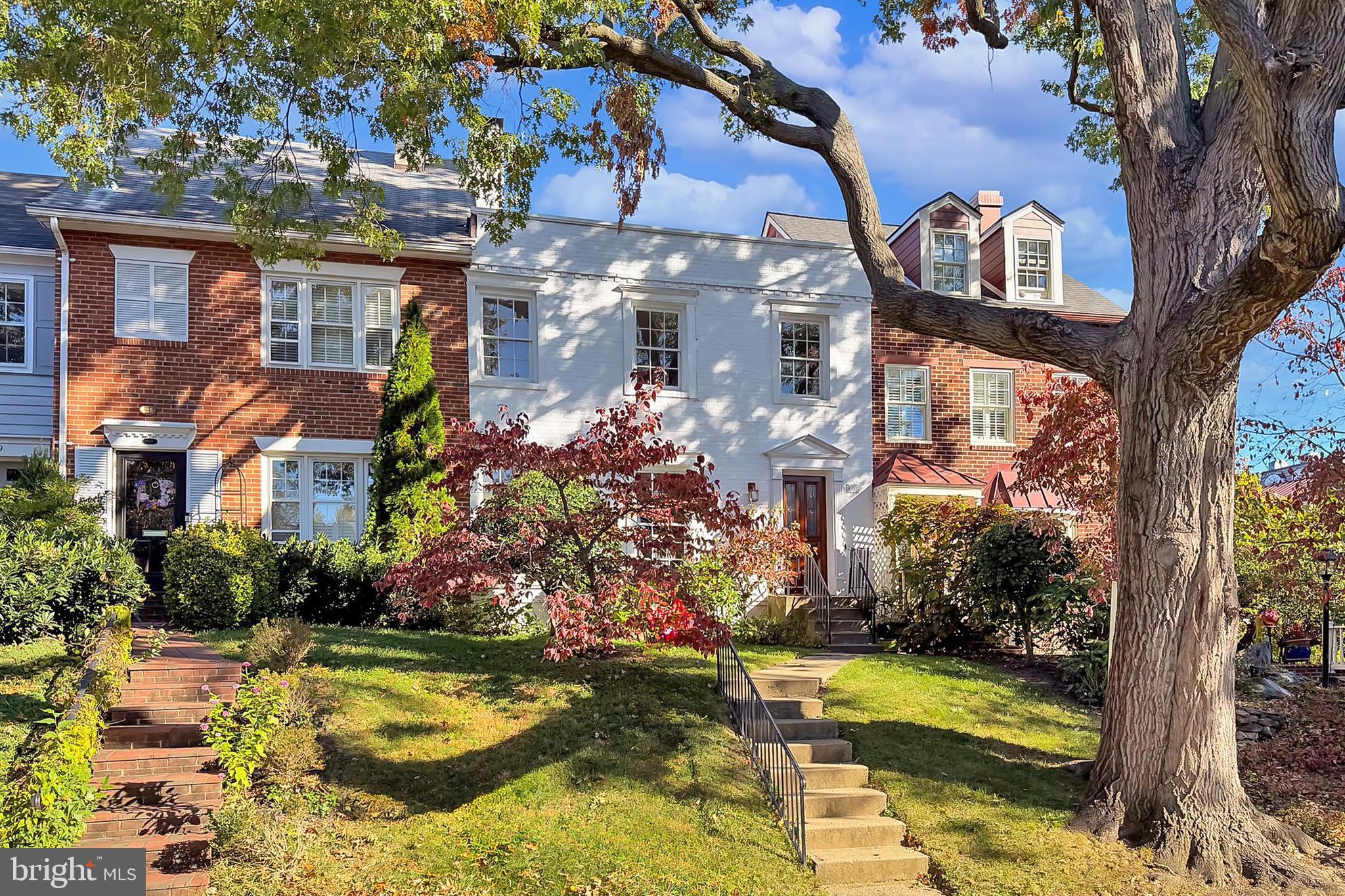 805 GREEN STREET
