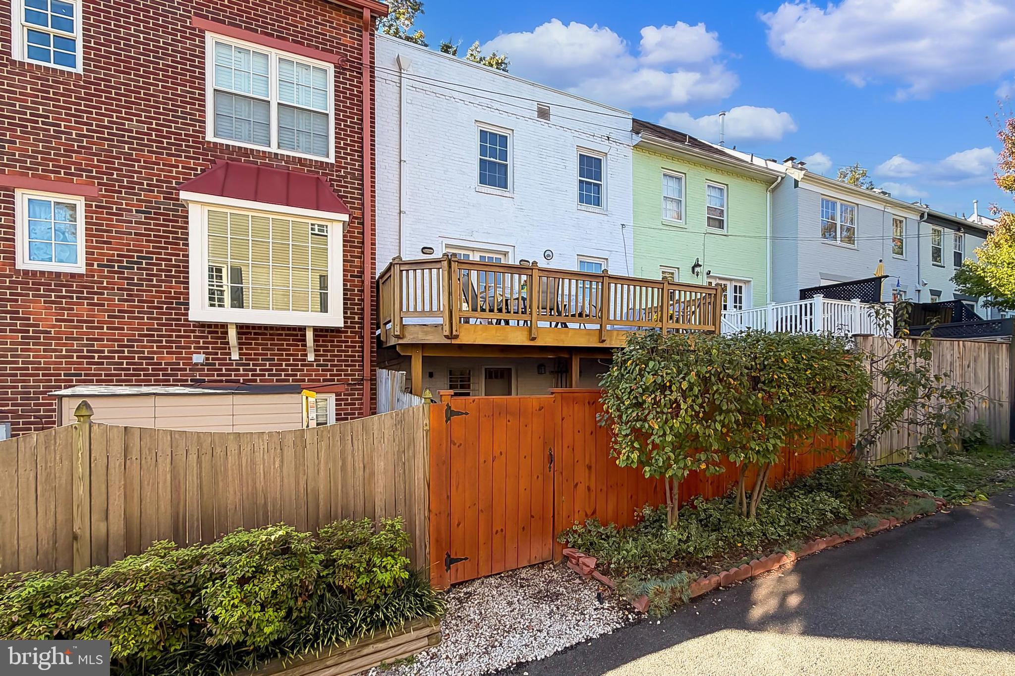 HUNTING CREEK - Residential