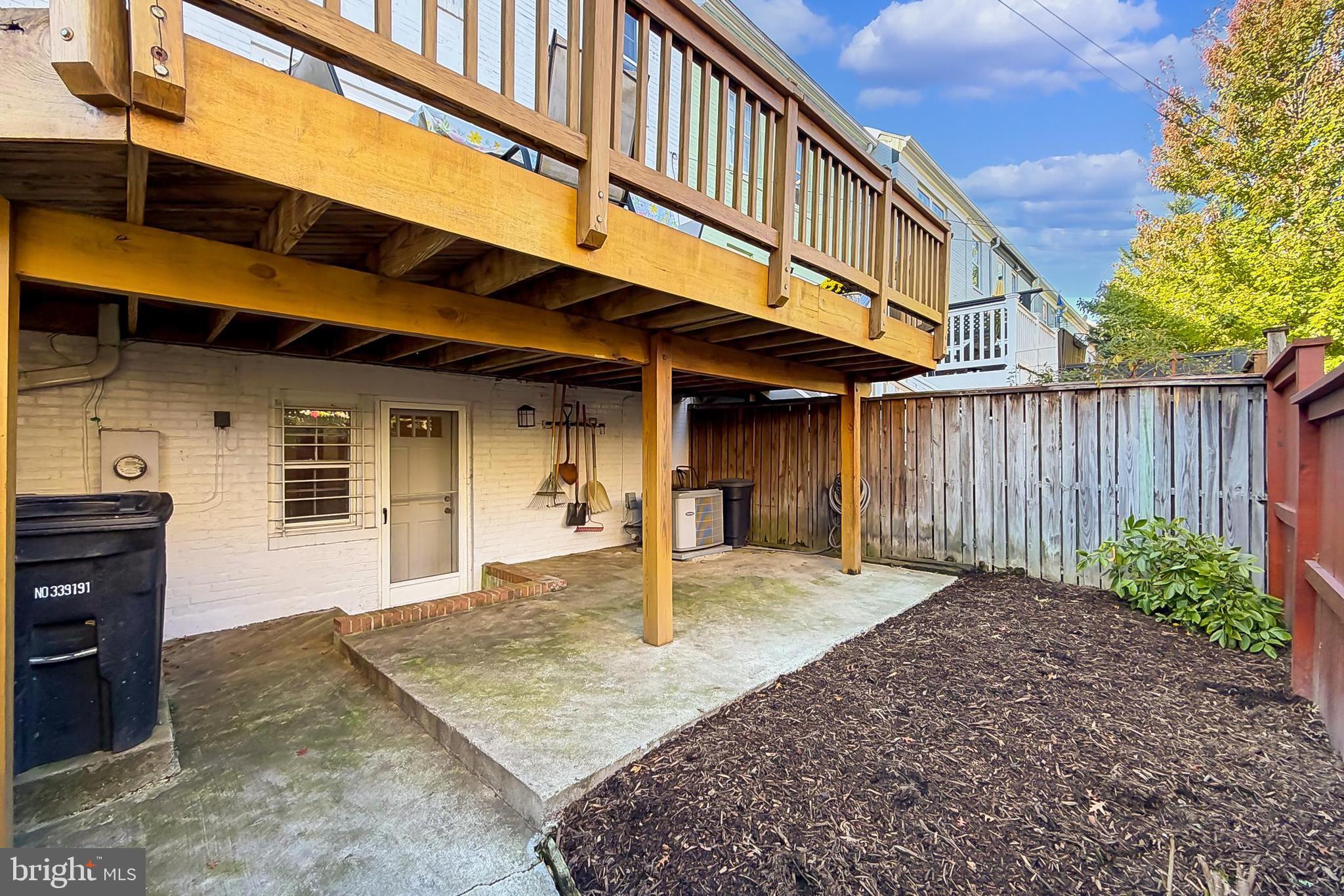 HUNTING CREEK - Residential