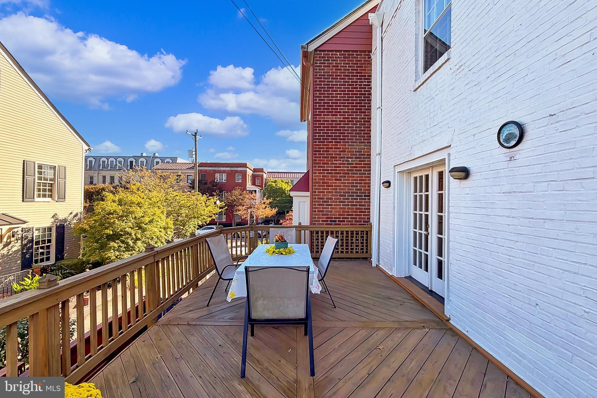 HUNTING CREEK - Residential