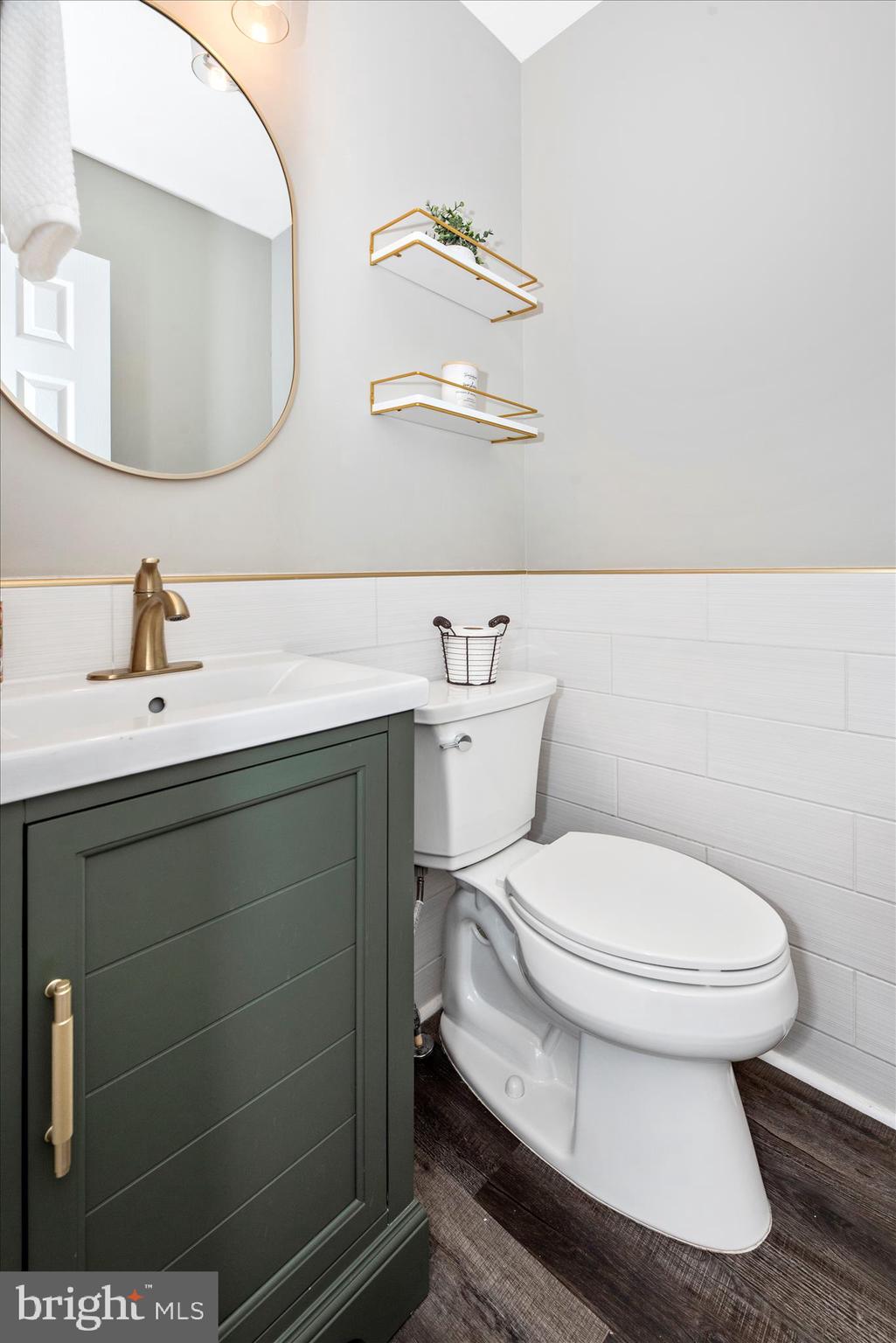 ROBERTS FIELD - Residential