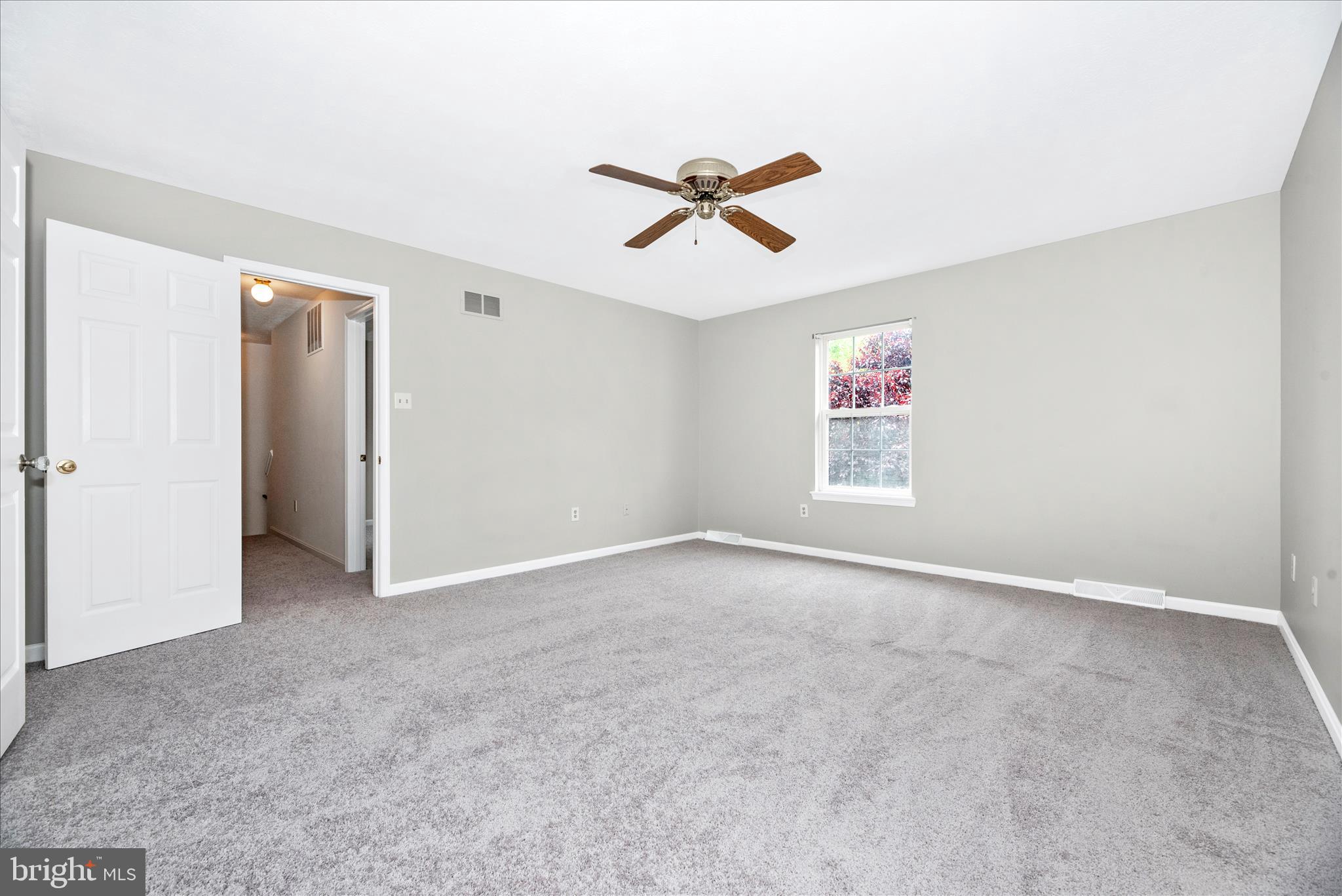ROBERTS FIELD - Residential