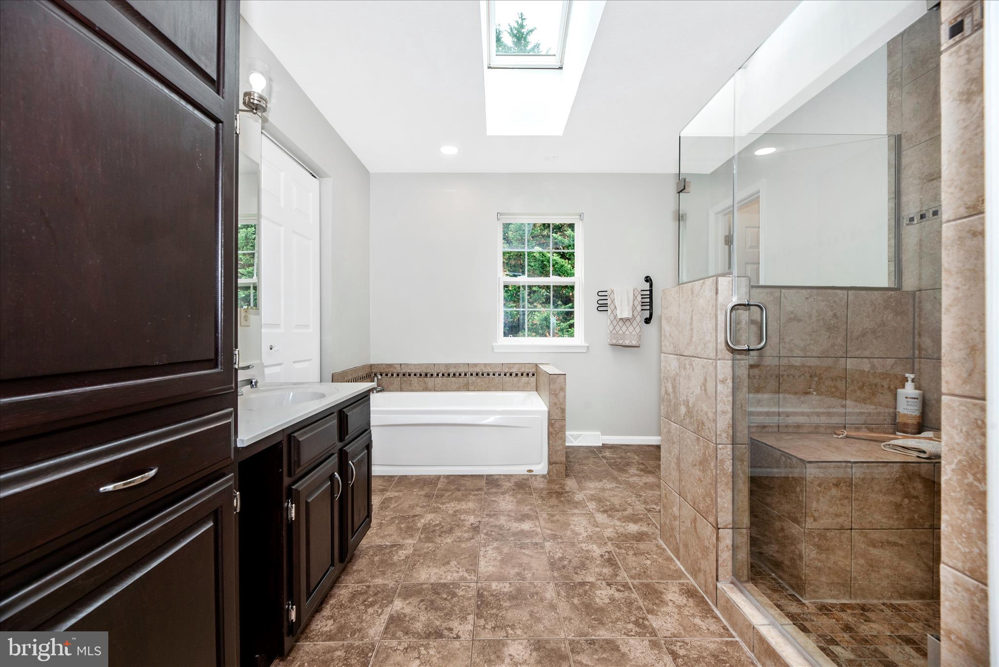 ROBERTS FIELD - Residential