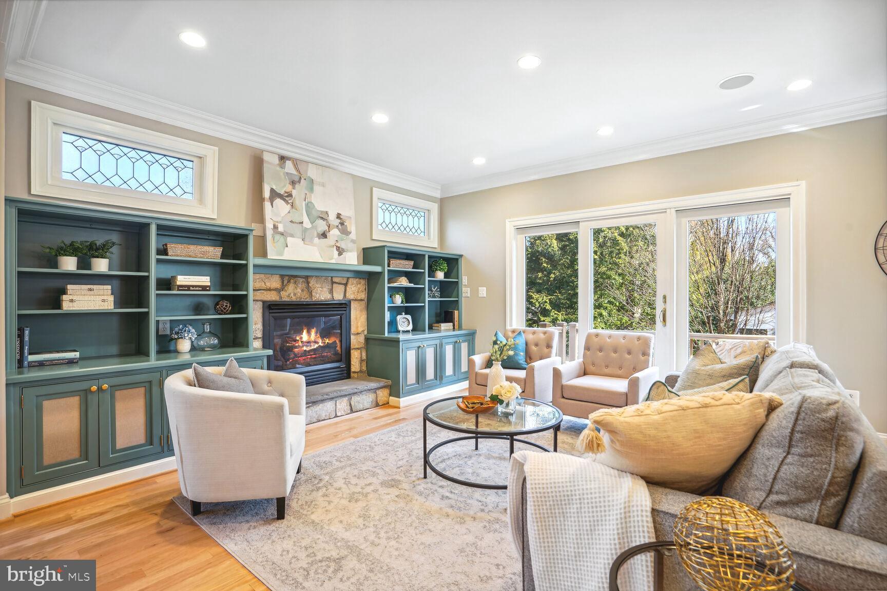 ARLINGTON - Residential