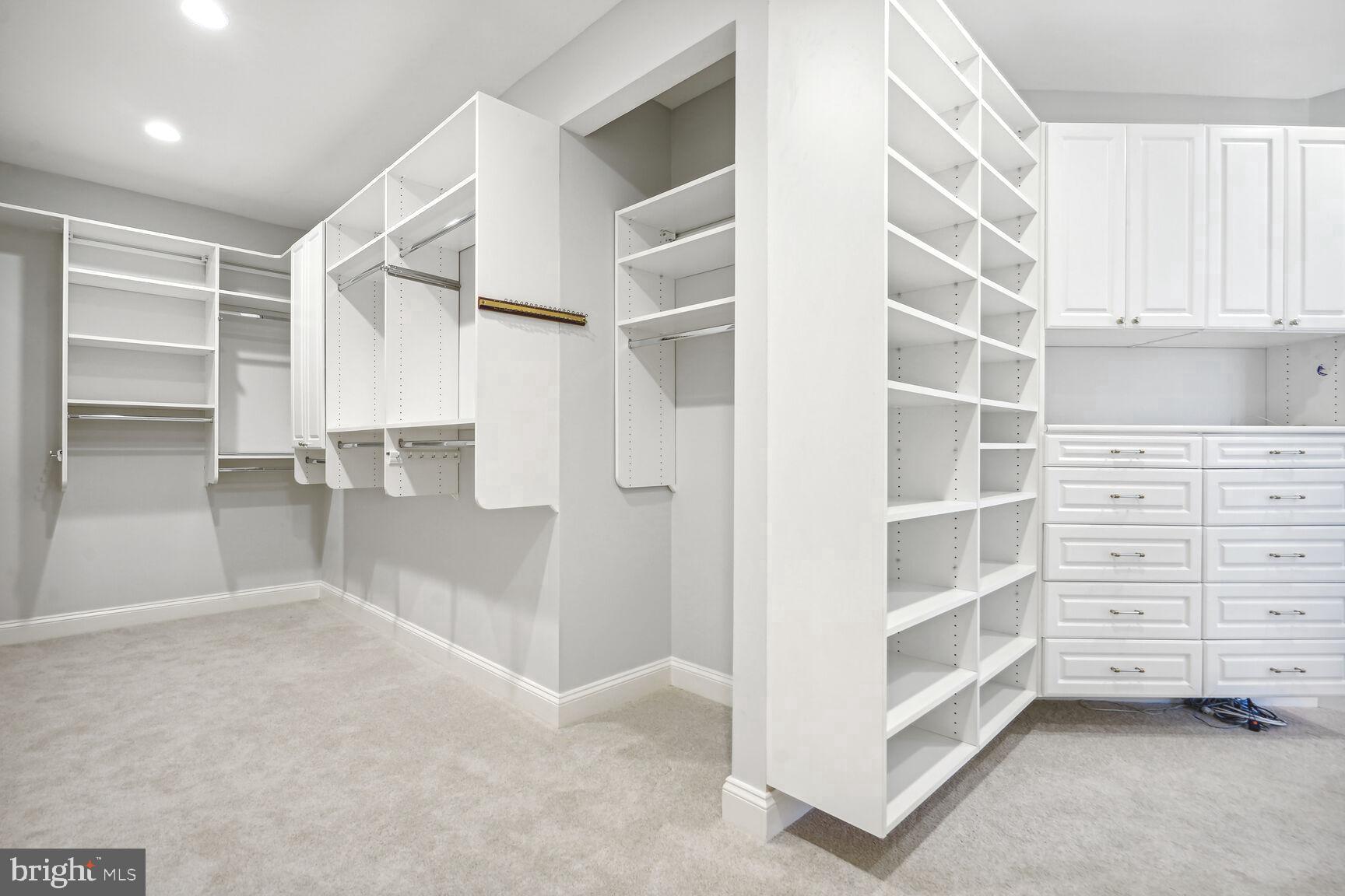 ARLINGTON - Residential