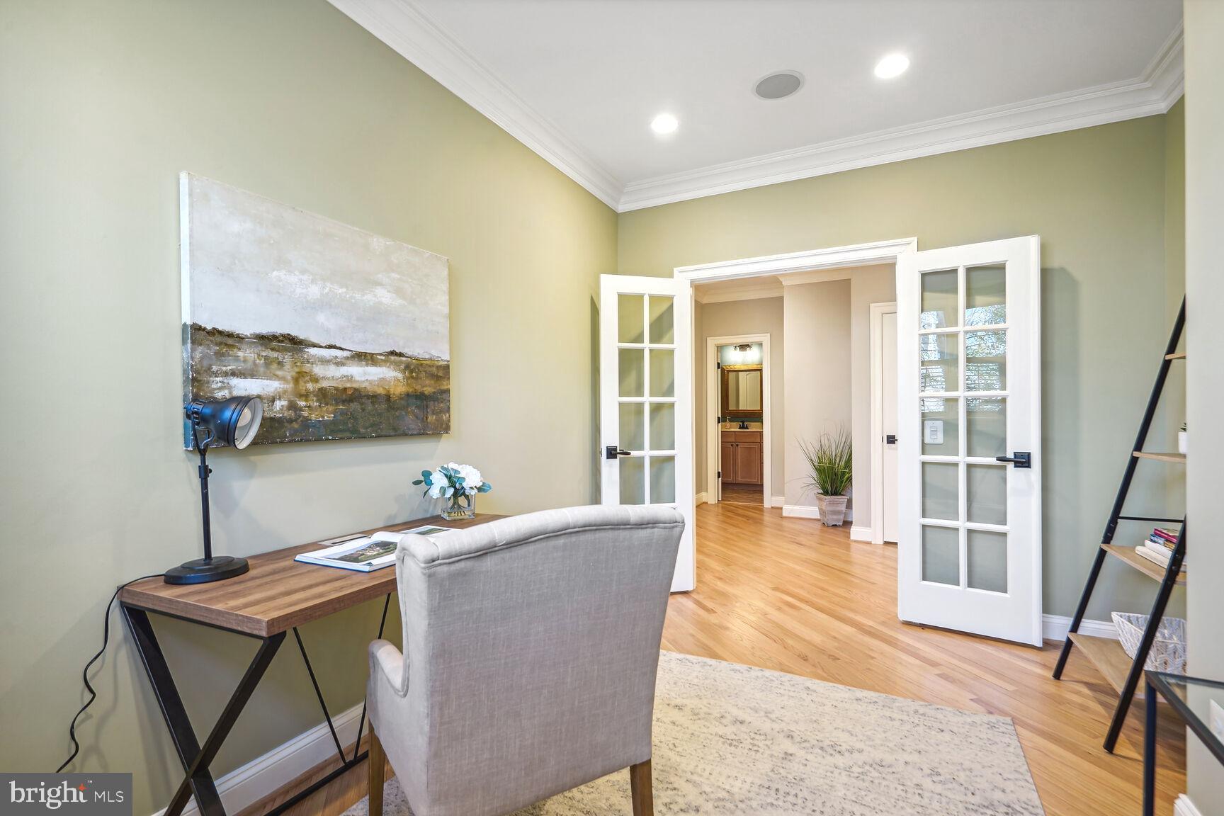 ARLINGTON - Residential