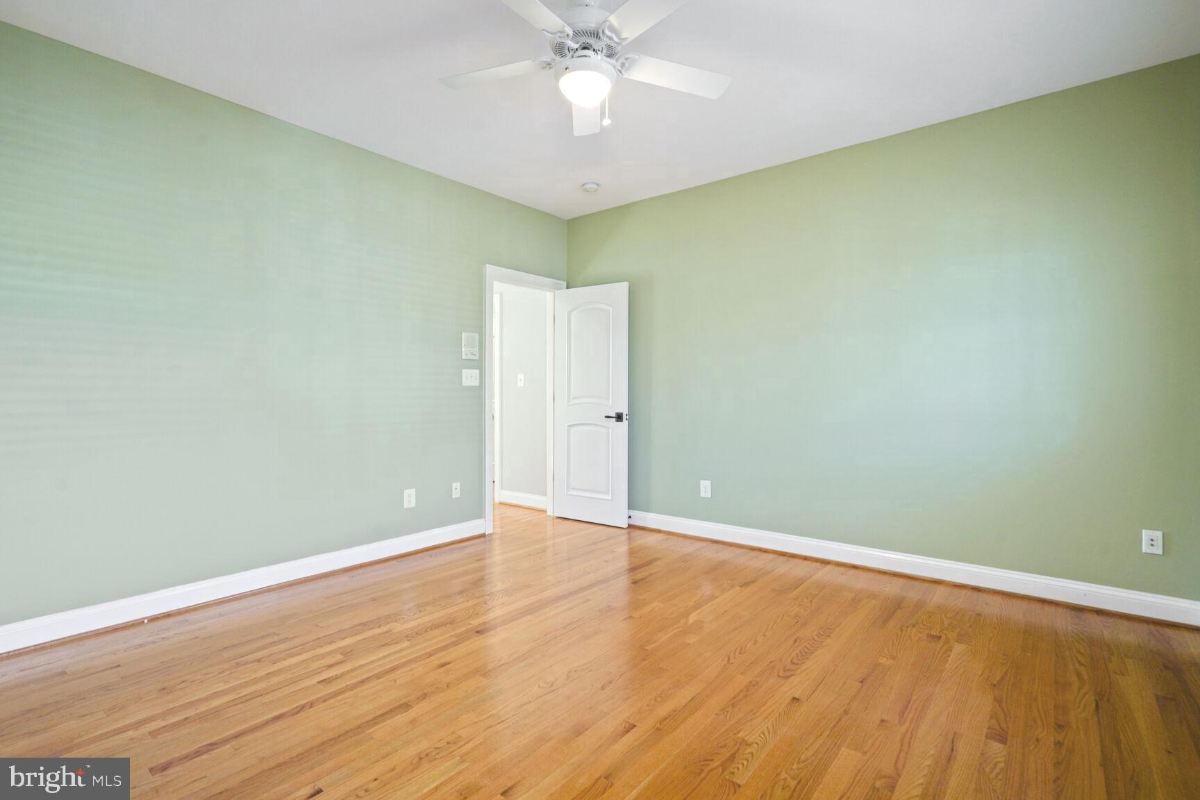 ARLINGTON - Residential