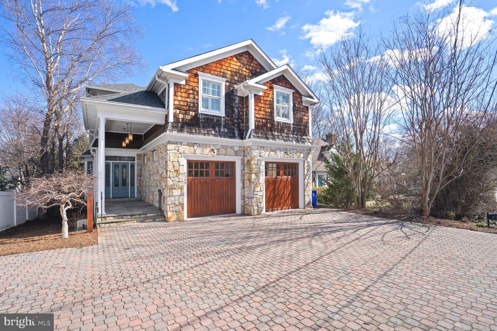 ARLINGTON - Residential