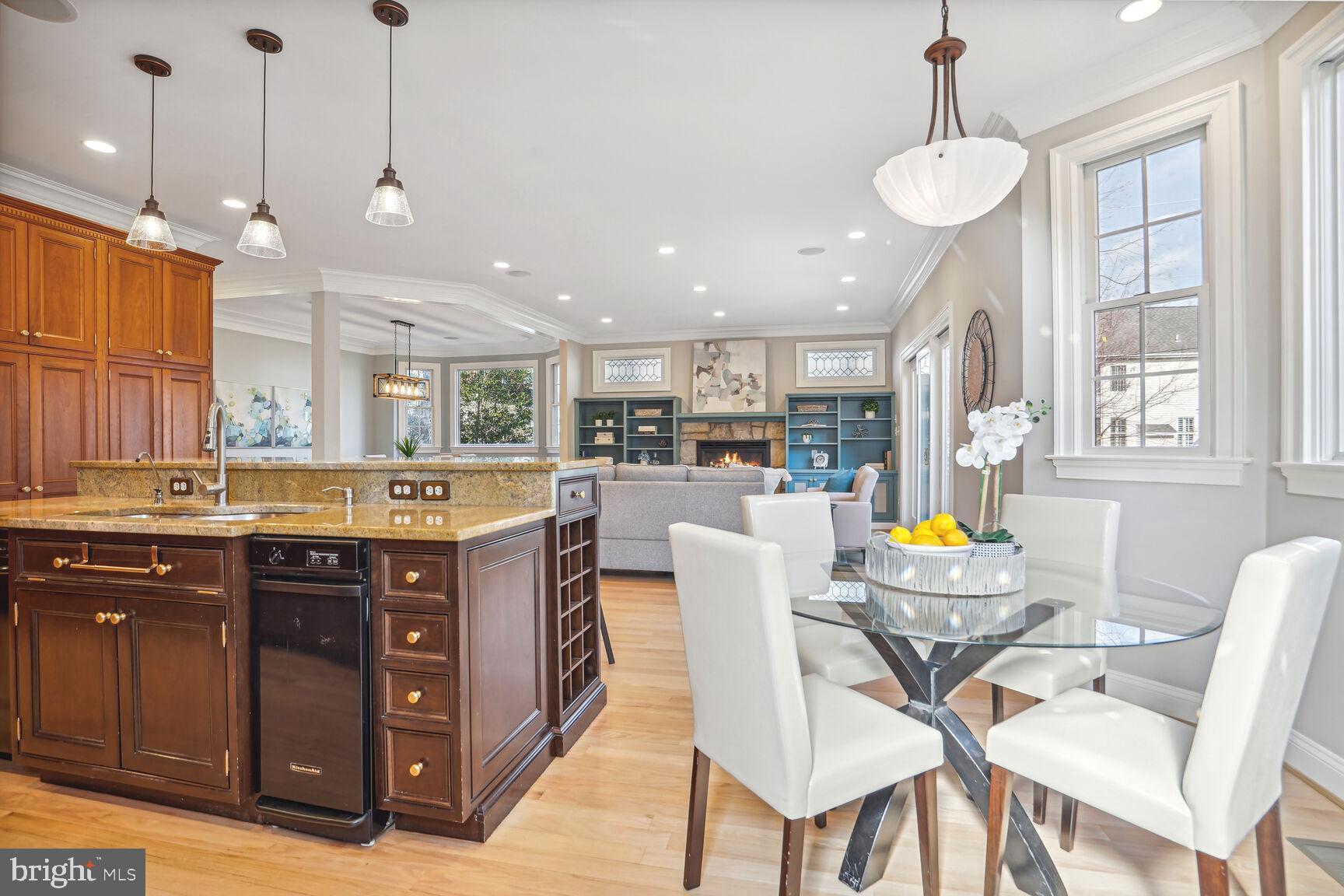 ARLINGTON - Residential